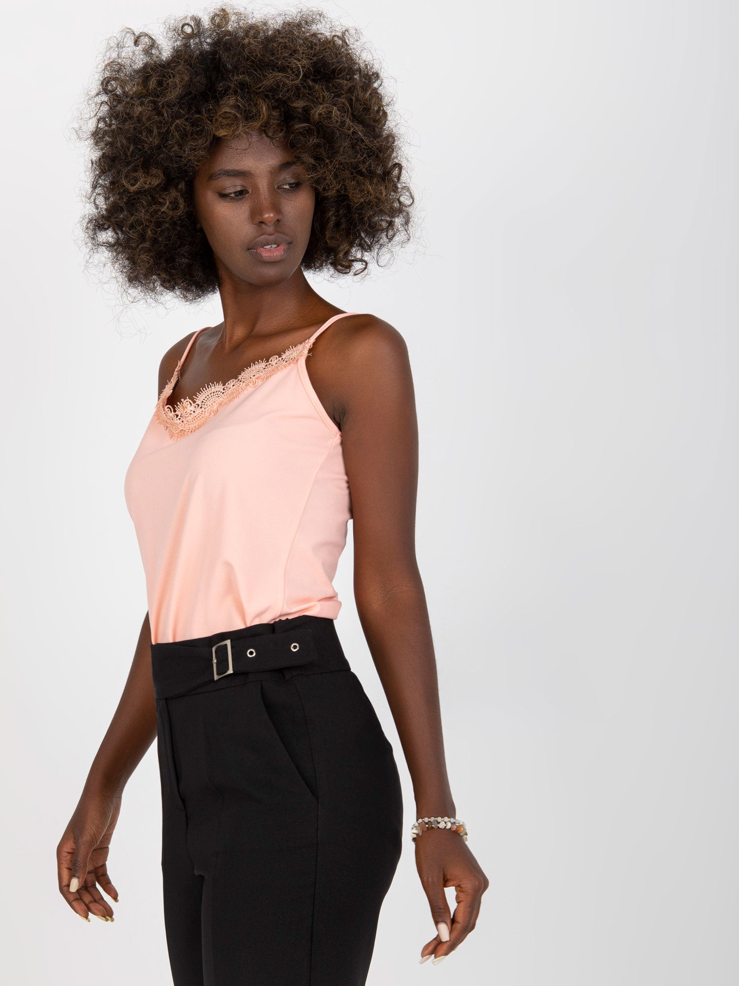 2016103265275-3-LAKERTA-3