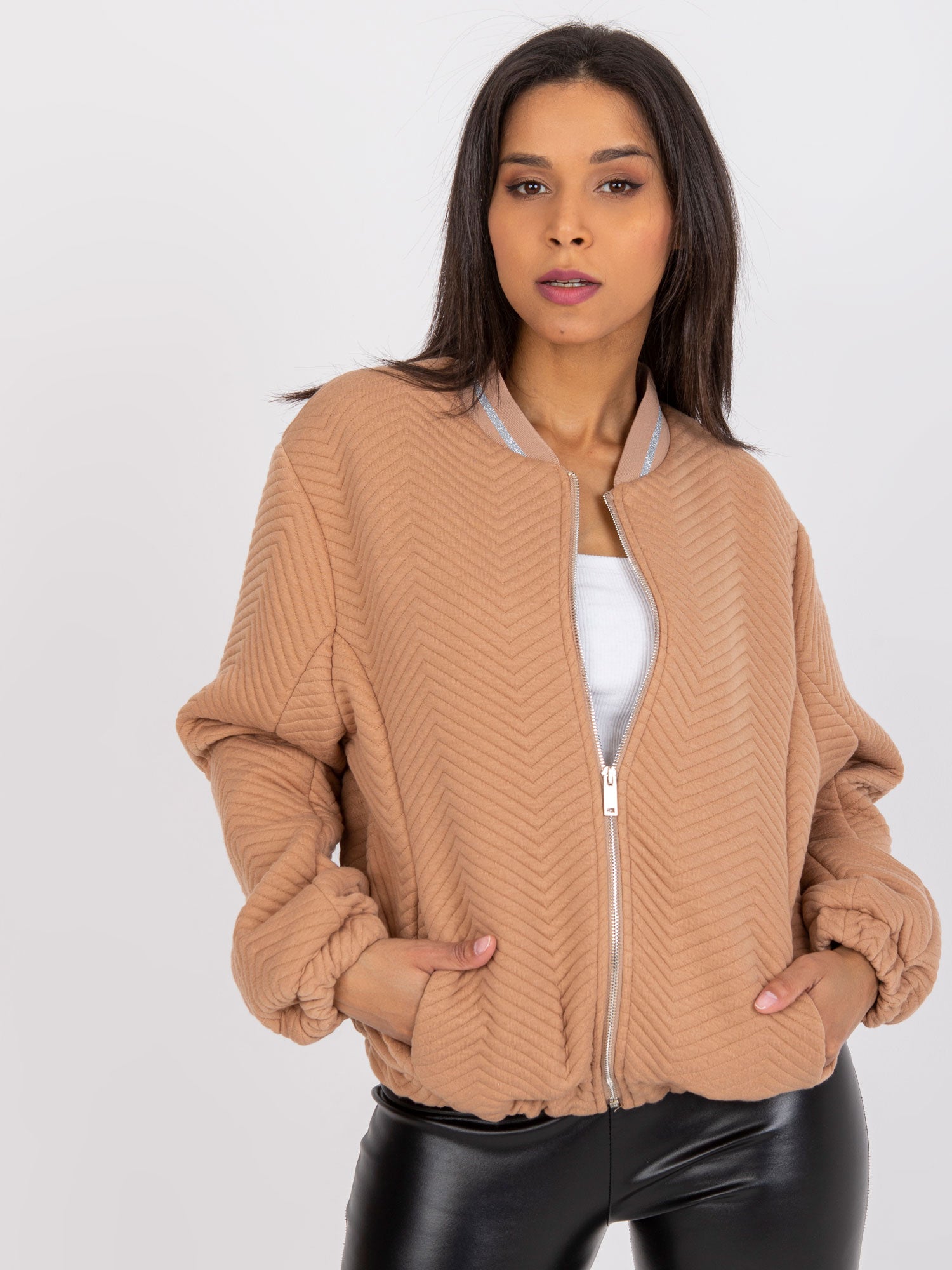 2016103168064-4-RUE PARIS-4