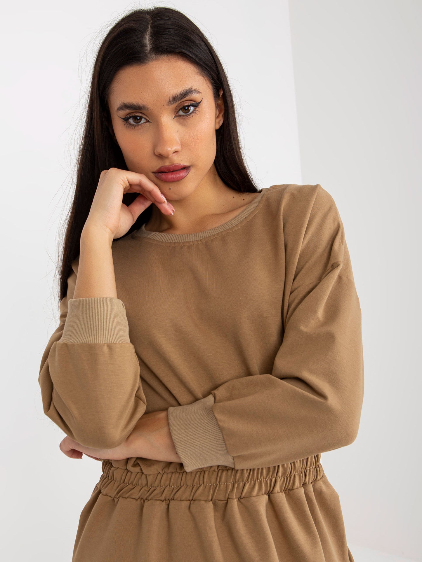 2016103345595-4-Lily Rose-4