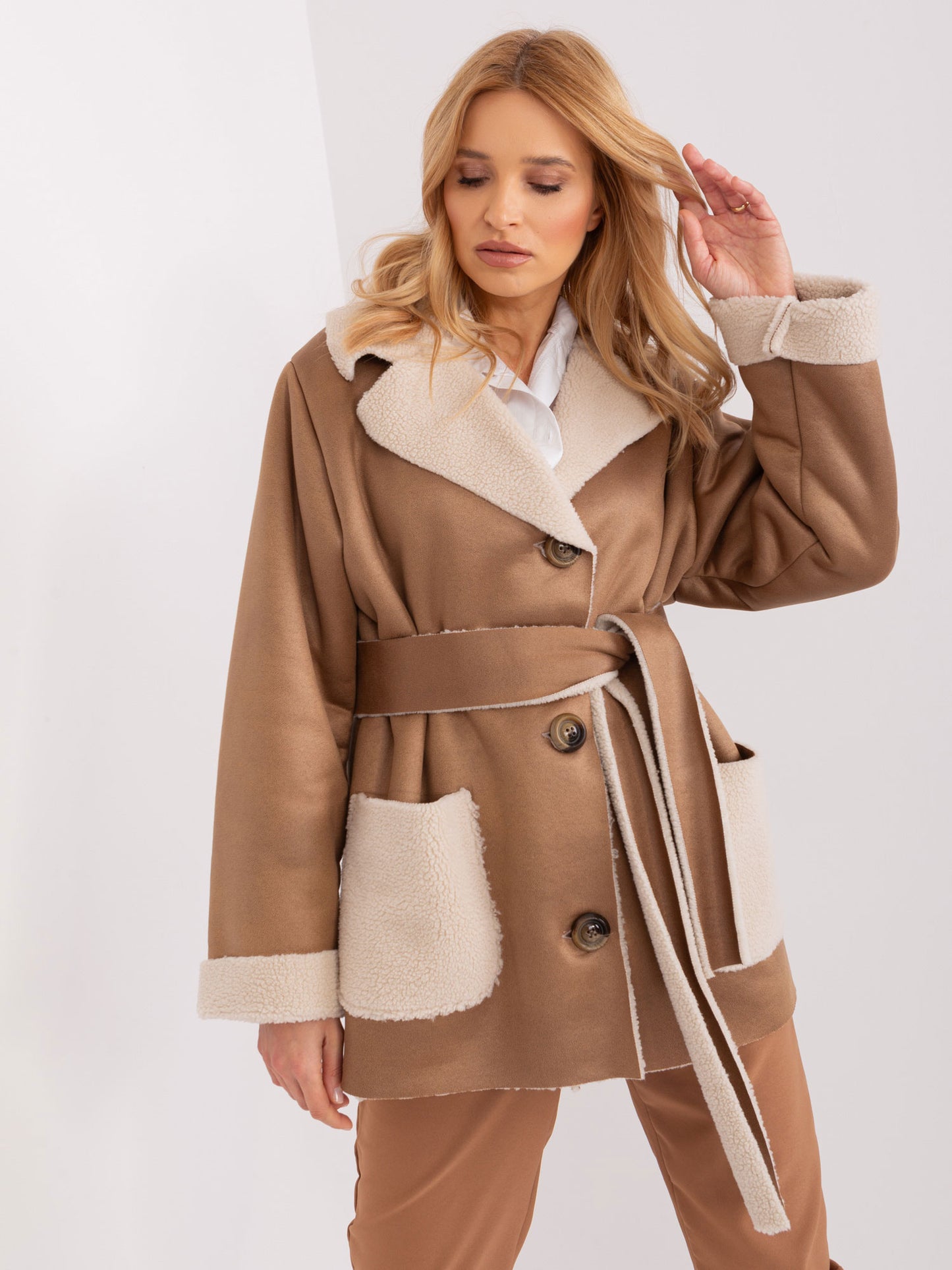 2016103486311-7-LAKERTA-7