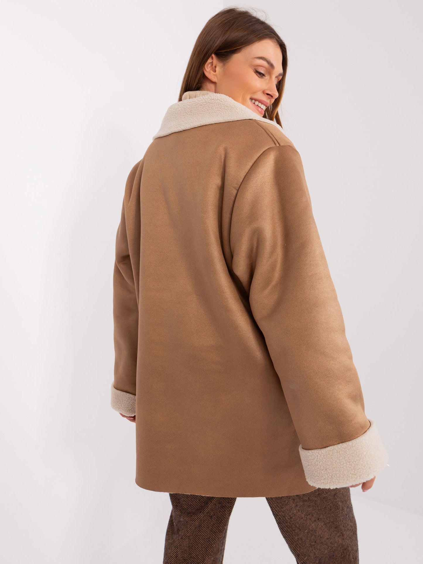 2016103486311-5-LAKERTA-5