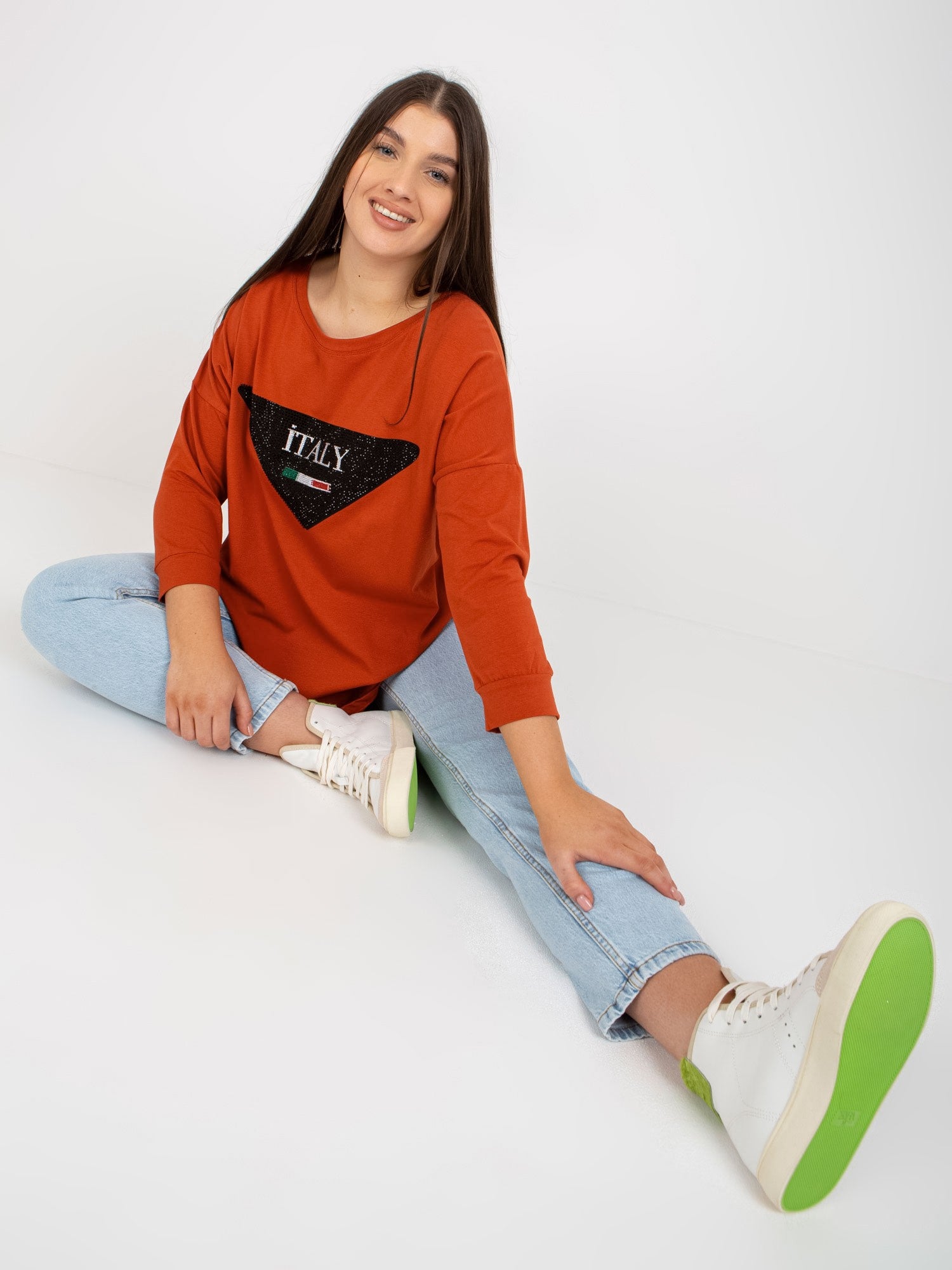 2016103301683-5-Vikki-5