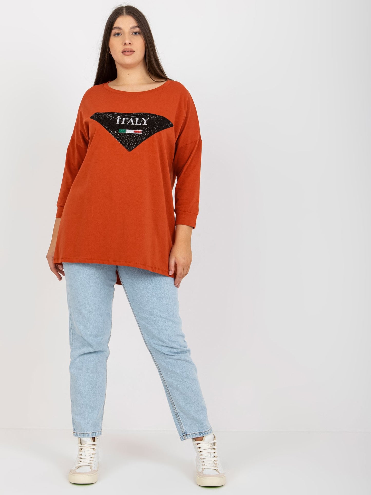 2016103301683-3-Vikki-3