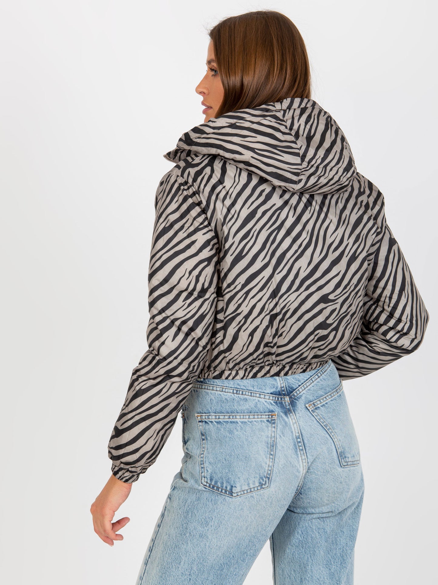 2016103301256-10-MINORITY-10