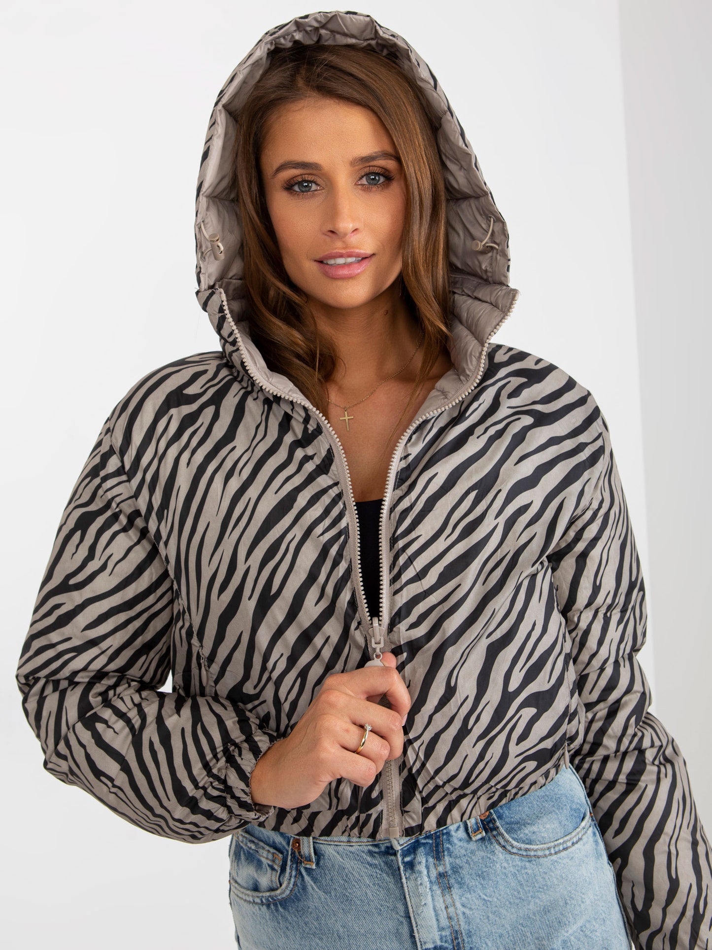 2016103301256-5-MINORITY-5