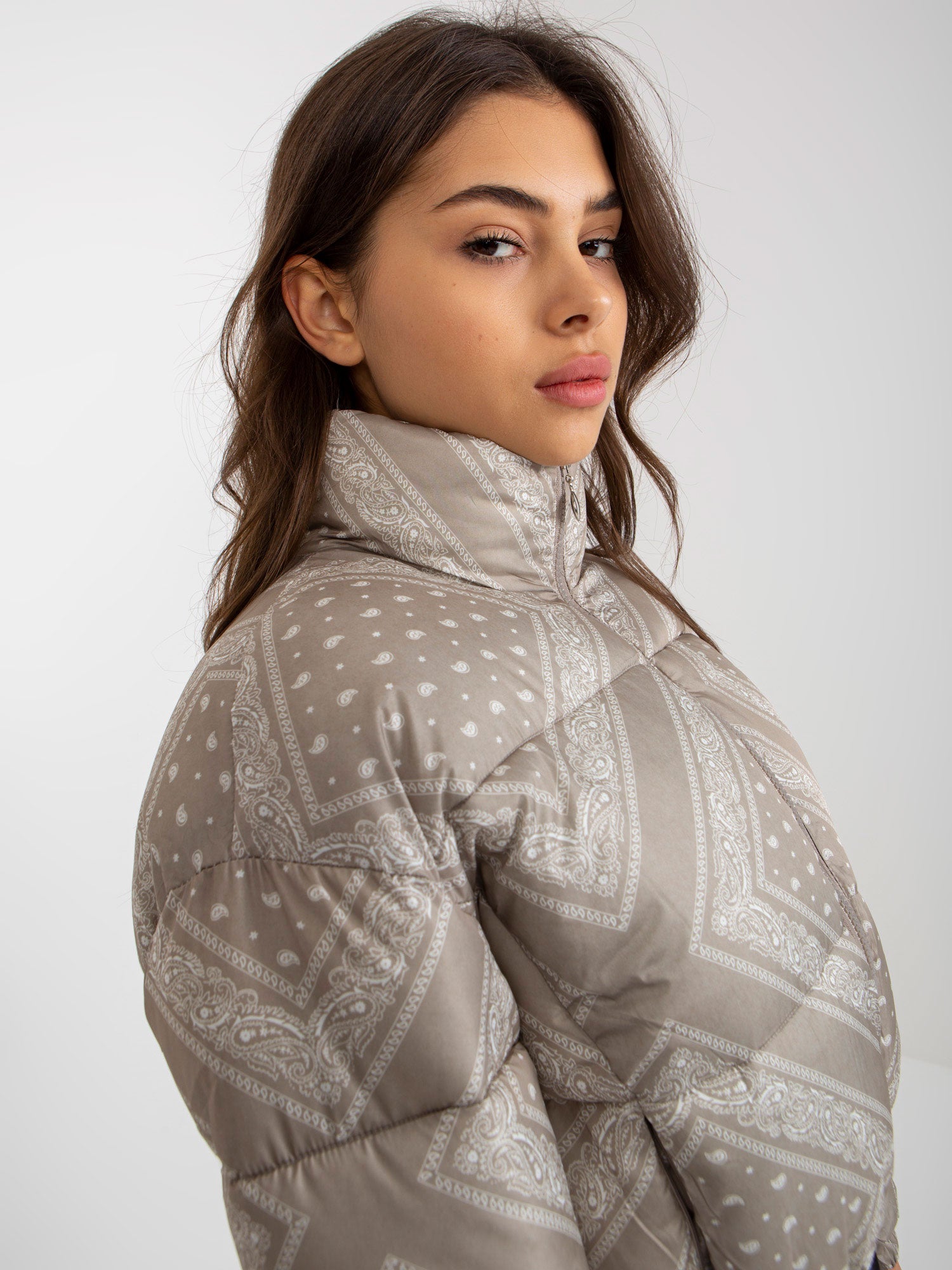 2016103296101-4-MINORITY-4