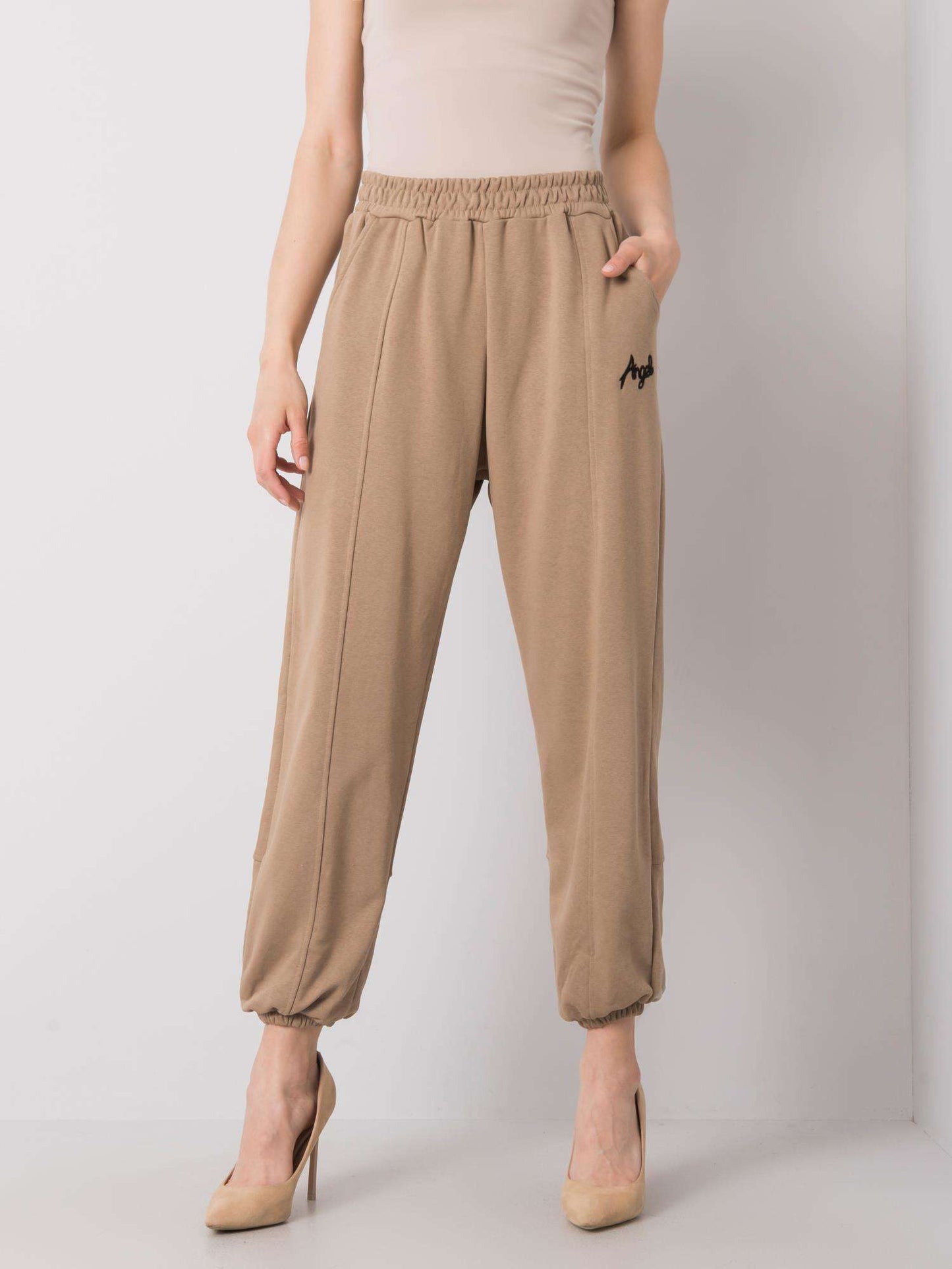 2016102929574-2-ex moda-2