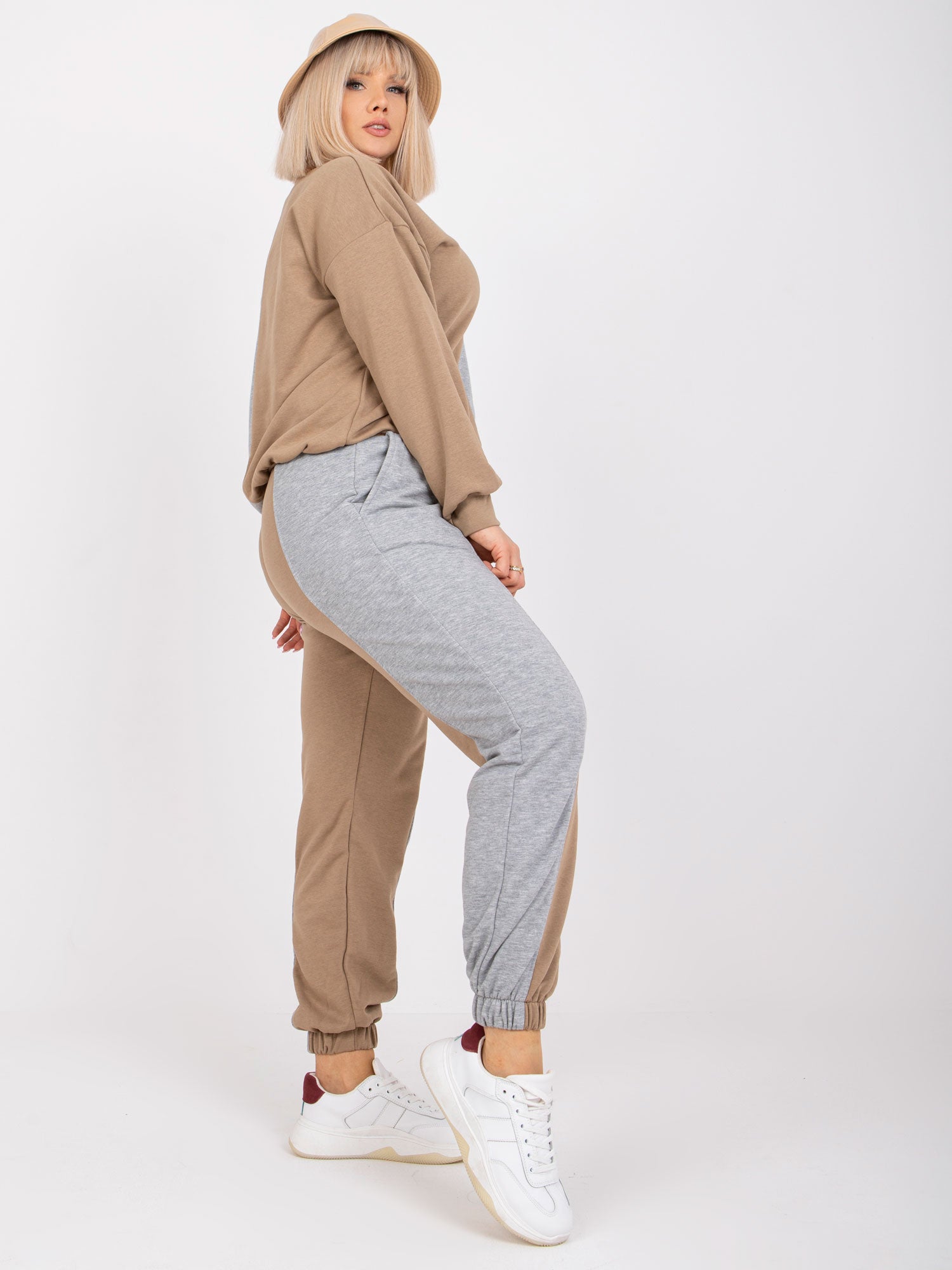 2016103173228-3-ex moda-3