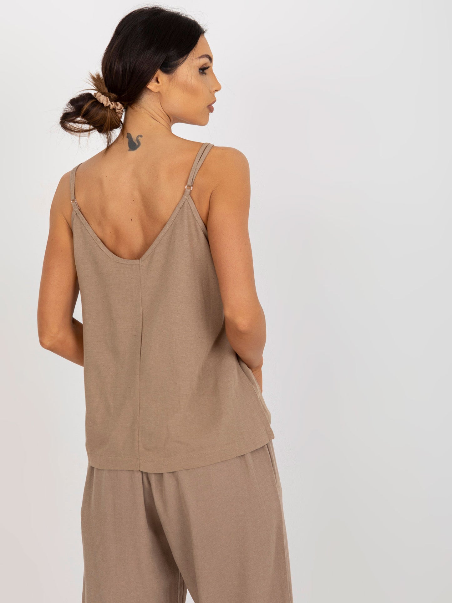 2016103389834-4-Och Bella-4