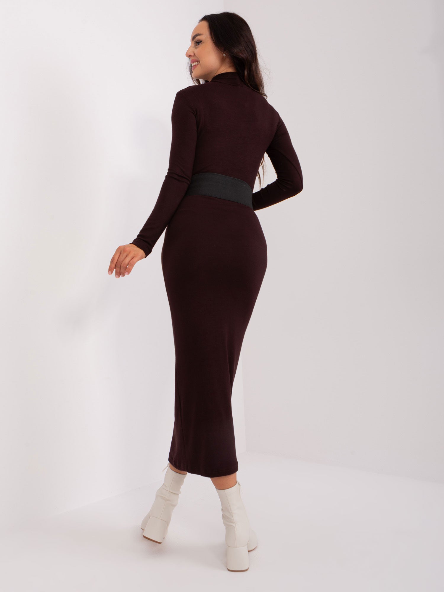 2016103461325-3-Your Red Lips-3