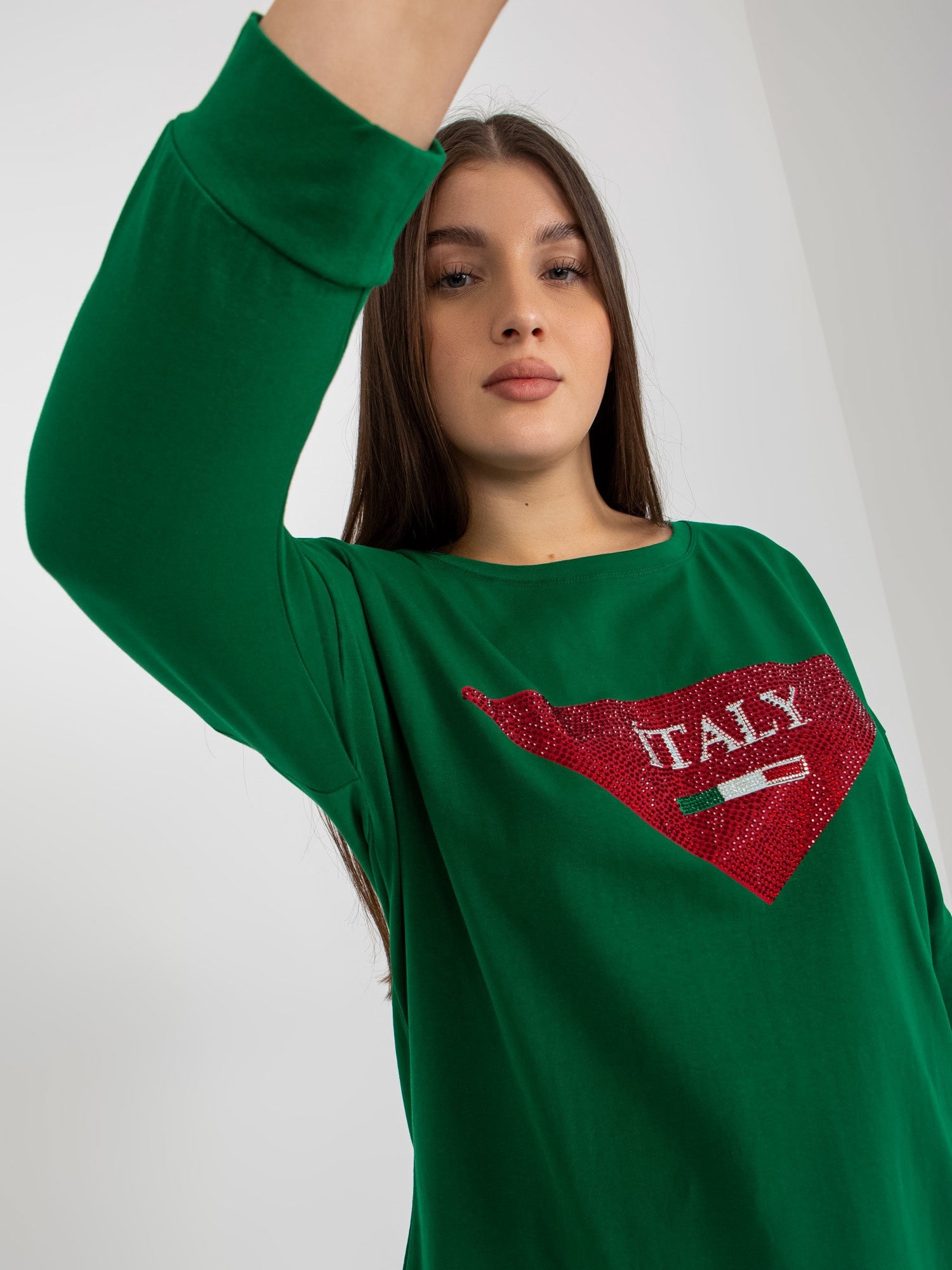 2016103301645-4-Vikki-4