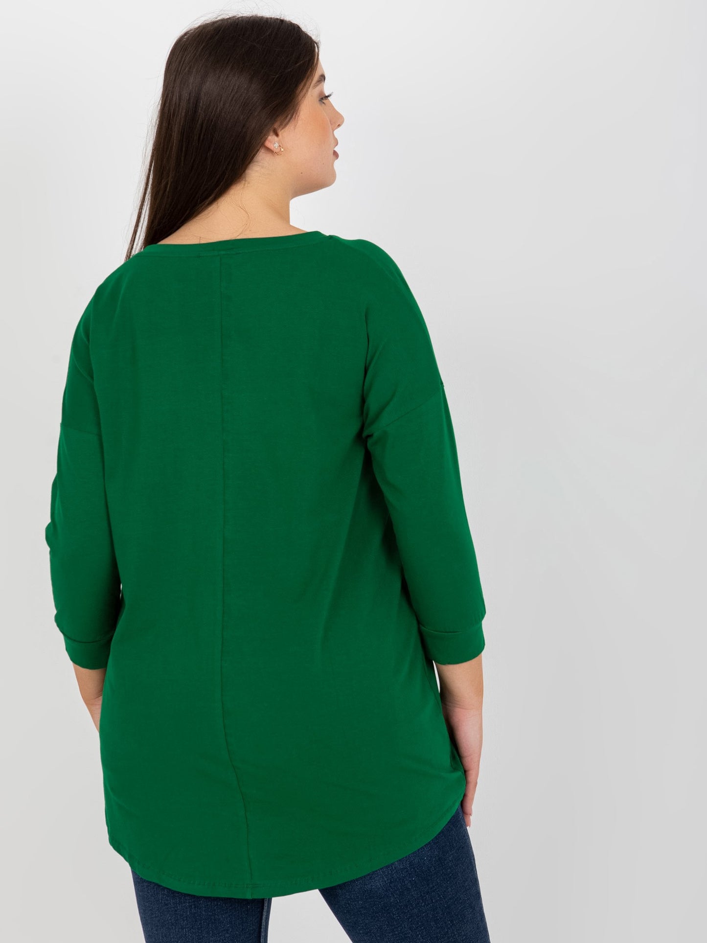 2016103301645-2-Vikki-2