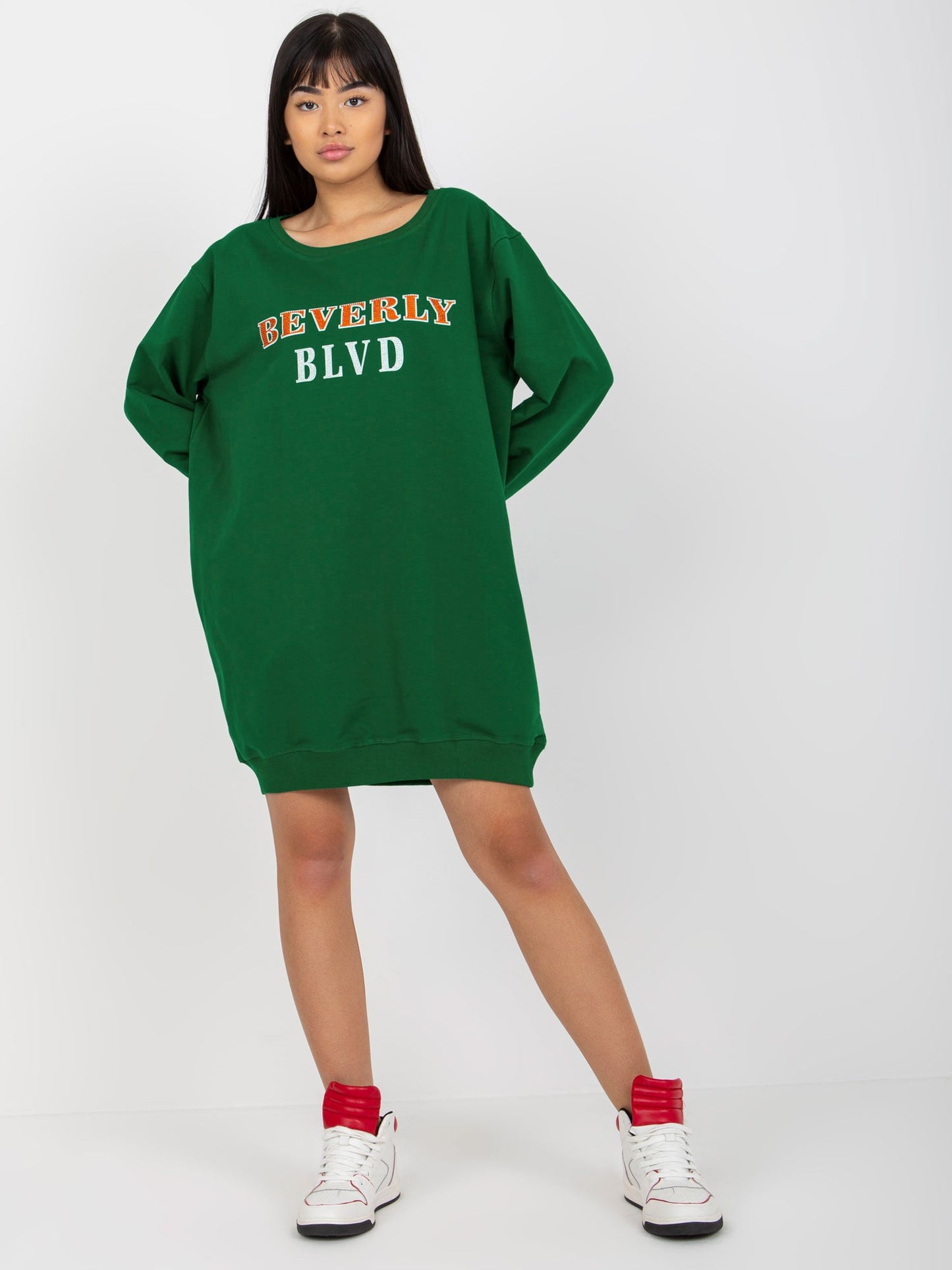 2016103304875-1-Vikki-1