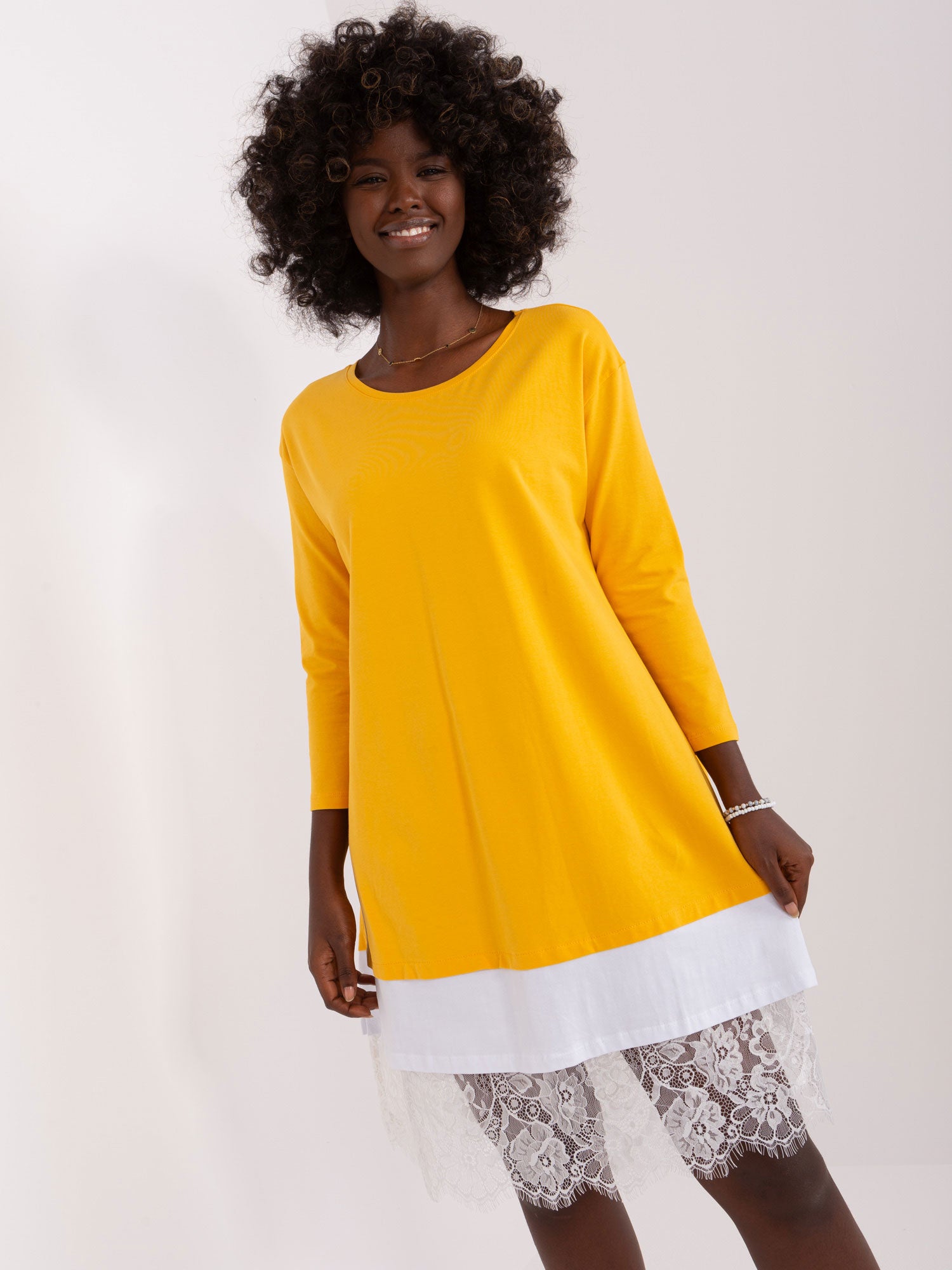 2016103427833-1-Lily Rose-1