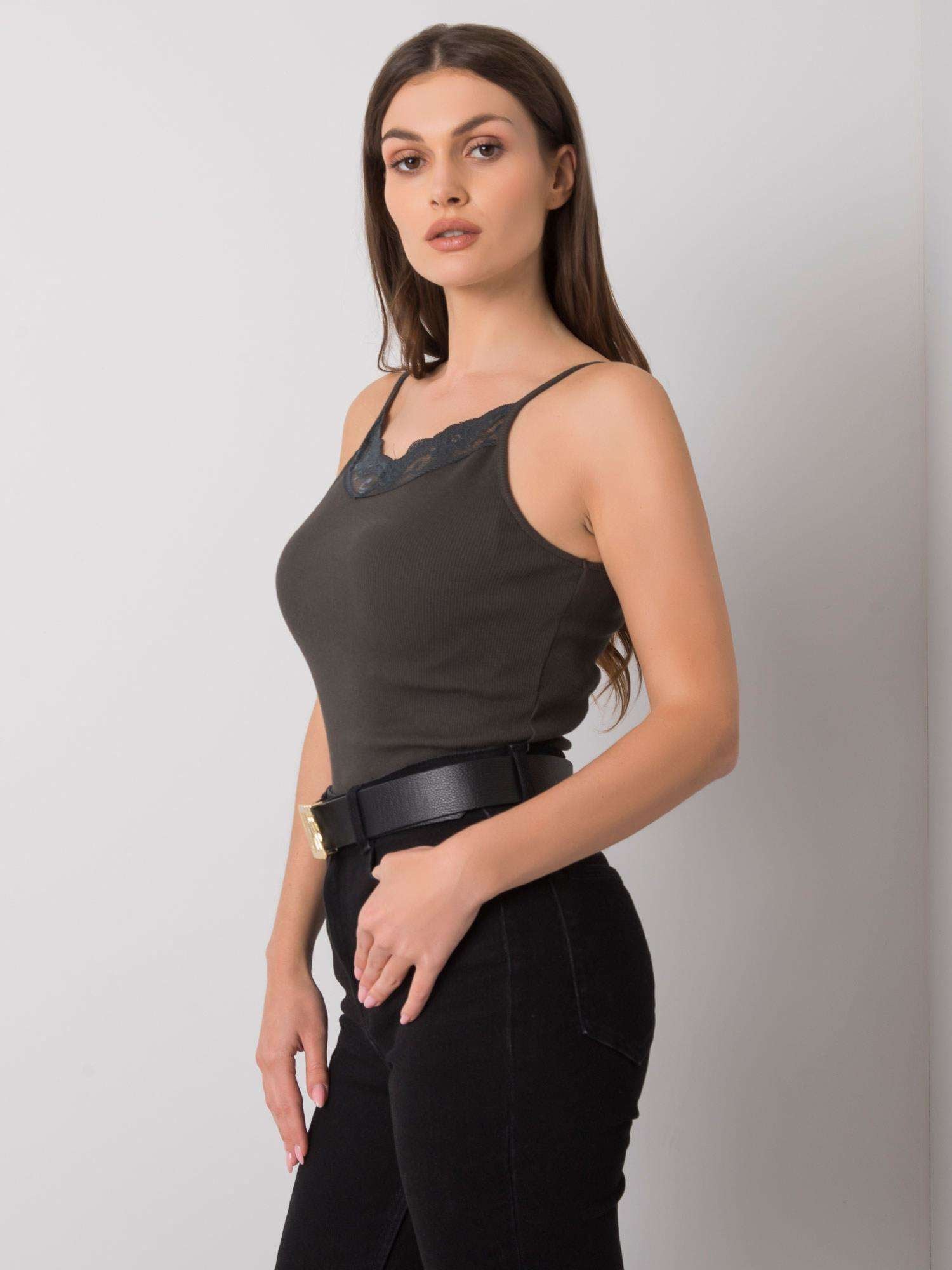 2016102958000-2-RELEVANCE-2