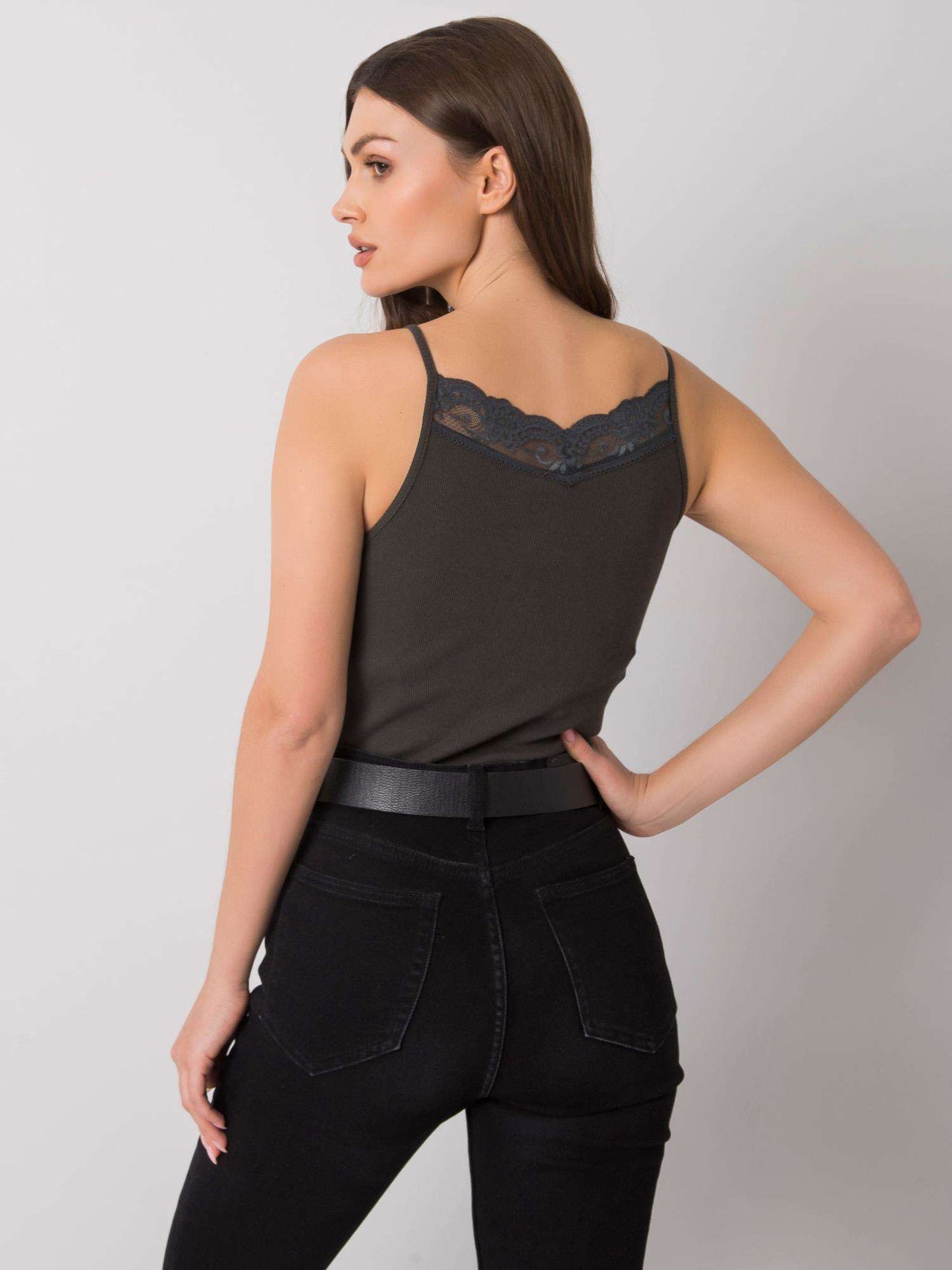 2016102958000-4-RELEVANCE-4