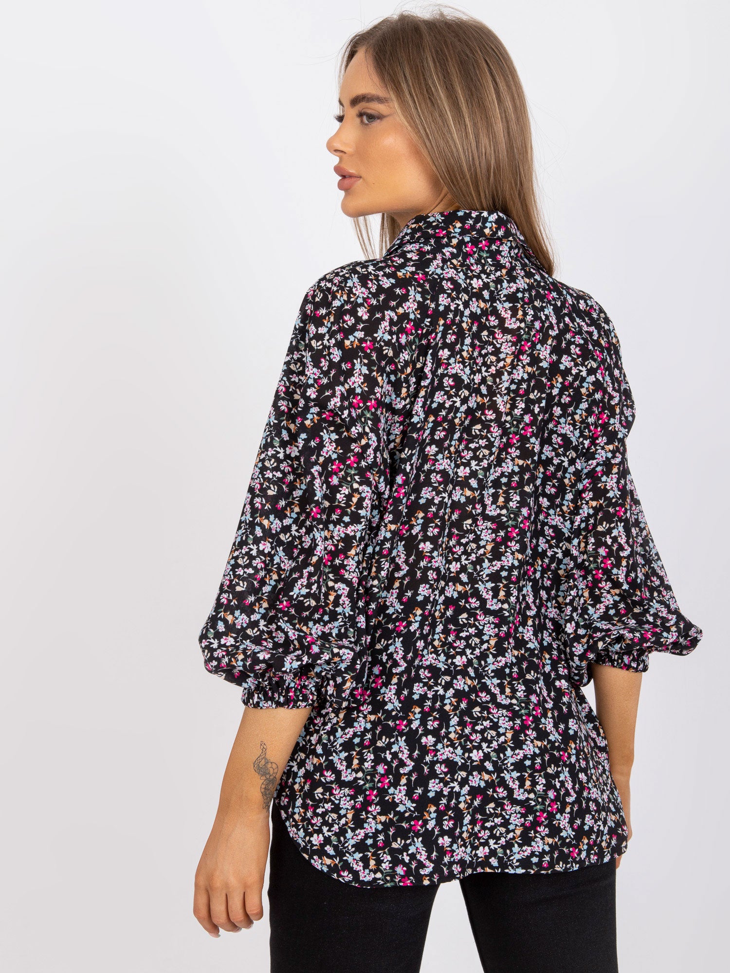 2016103195701-2-ZULUNA-2