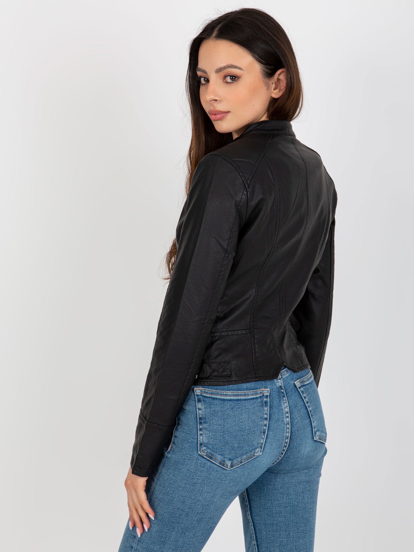 2016103396146-2-Miss Sissi-2