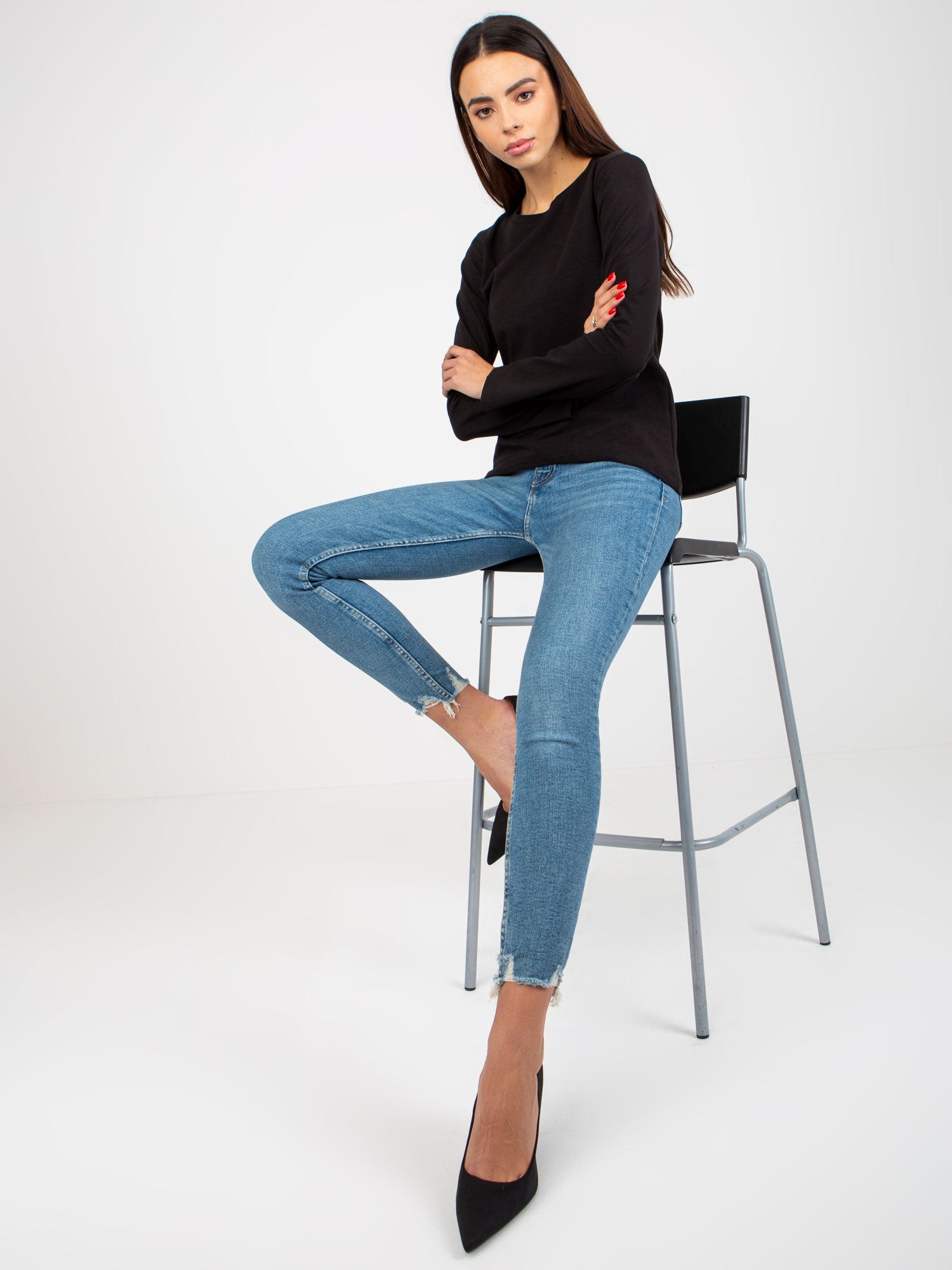 2016103301768-4-Vikki-4