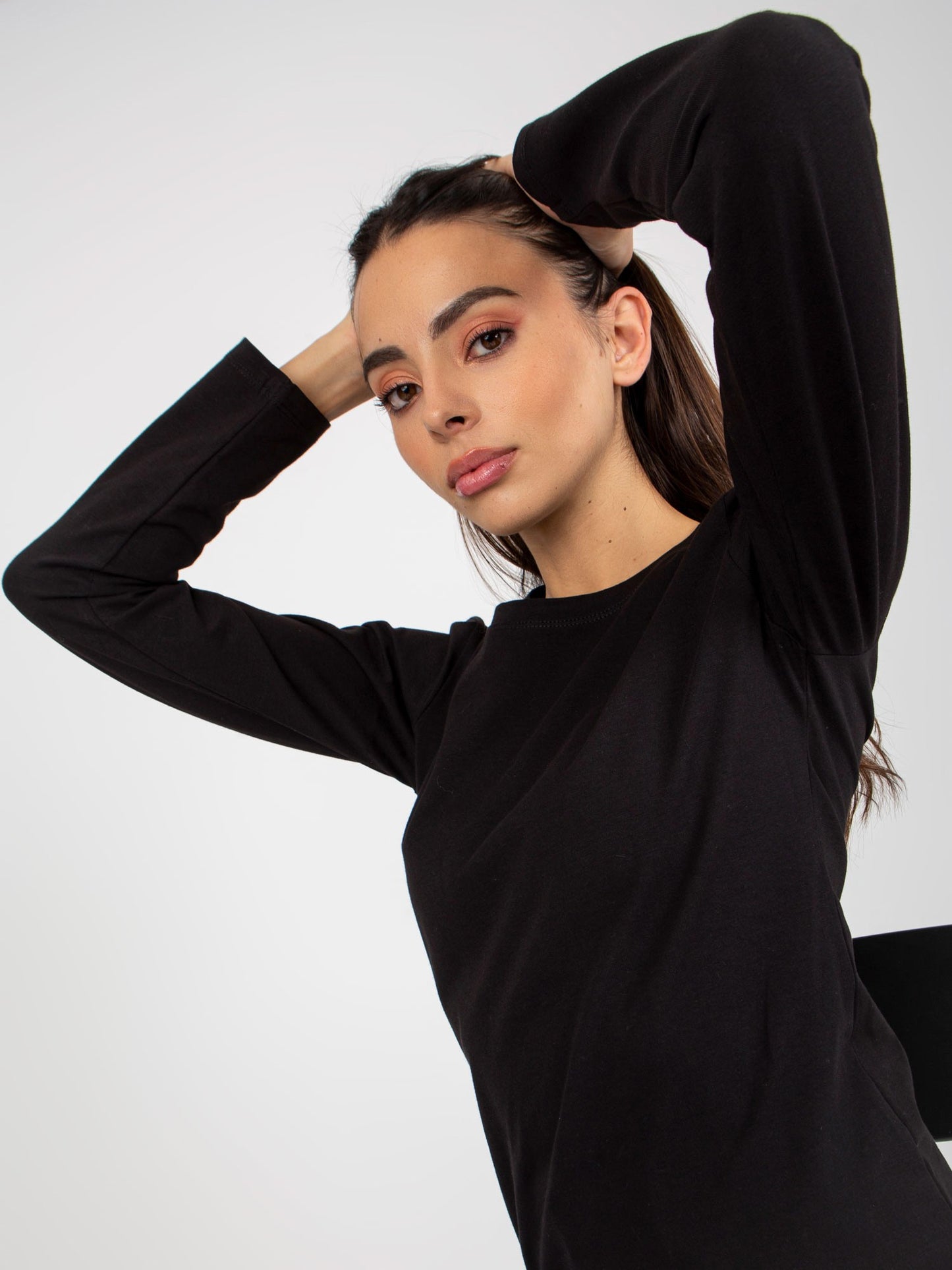 2016103301768-3-Vikki-3