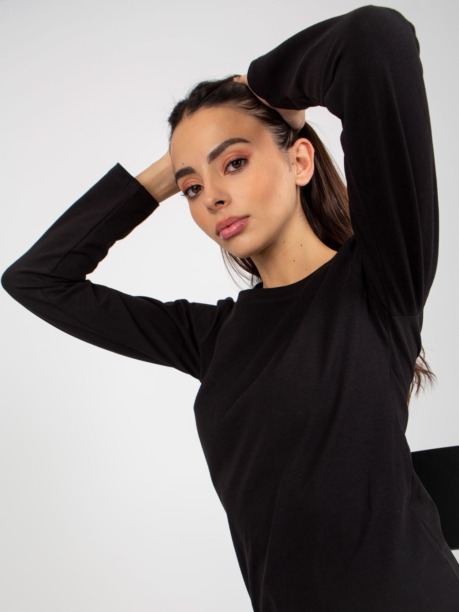 2016103301768-3-Vikki-3