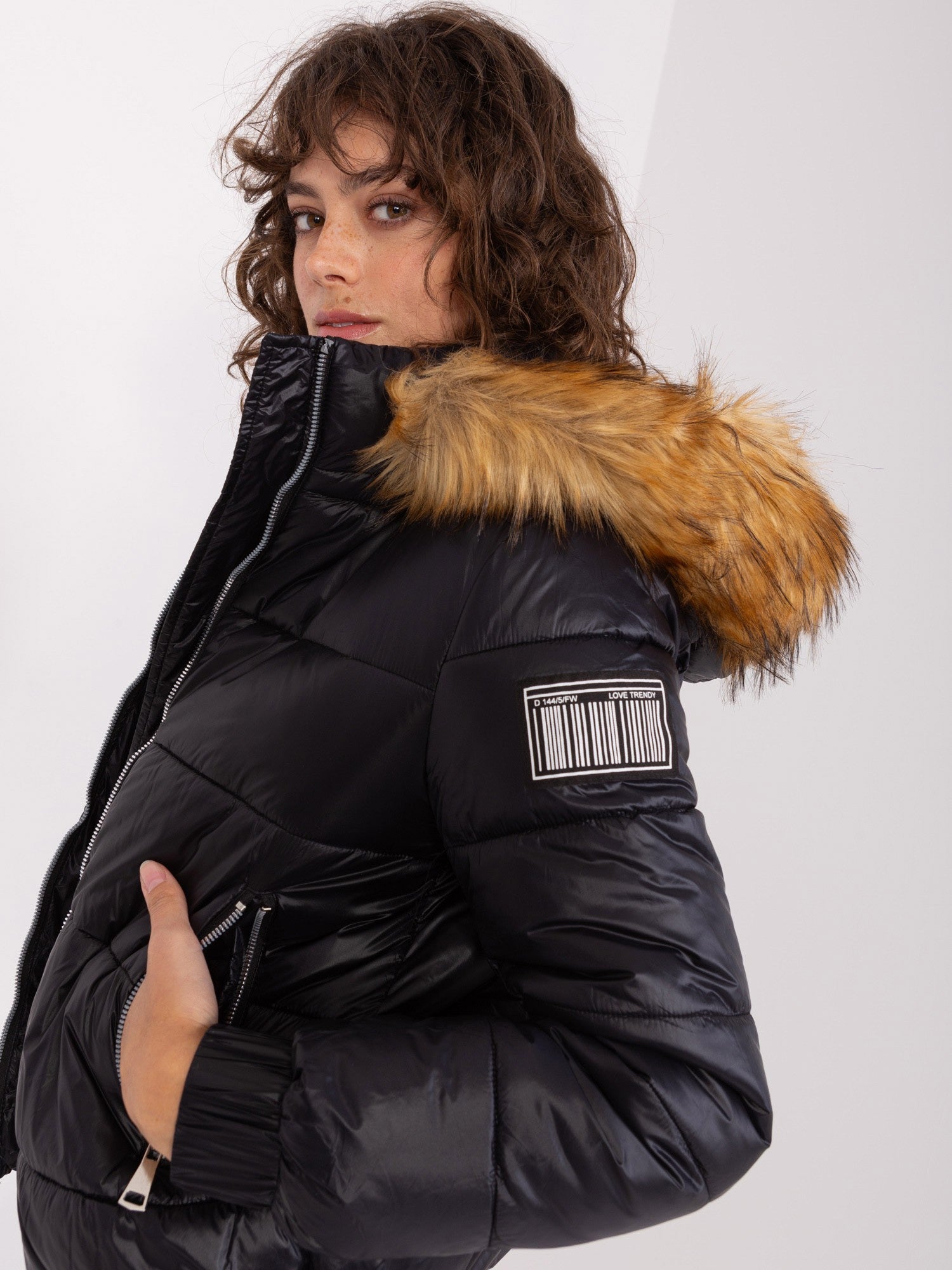 2016103479368-4-Trendy. ING-4