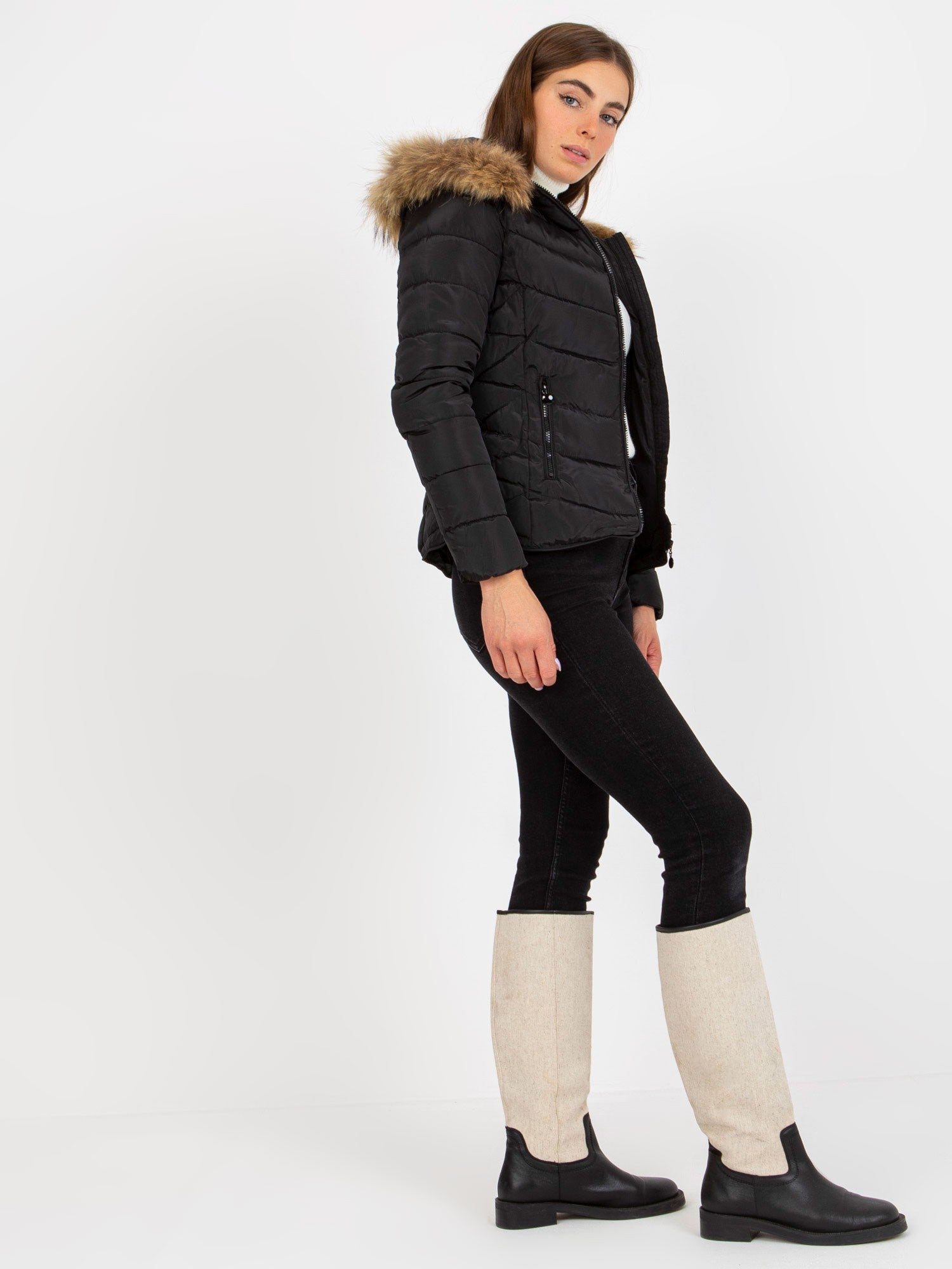 2016103298938-5-MINORITY-5