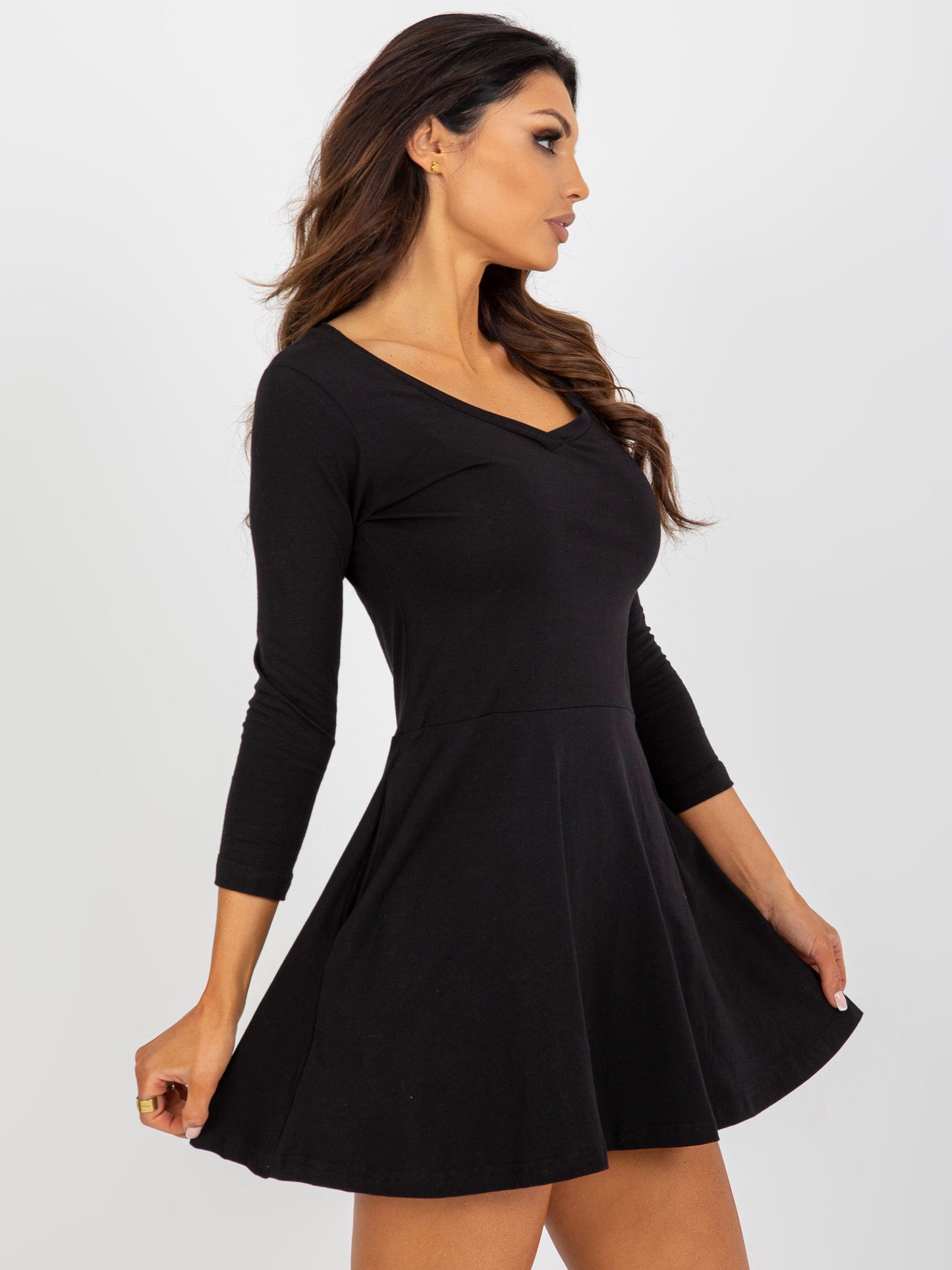 2016103340637-4-Lily Rose-4