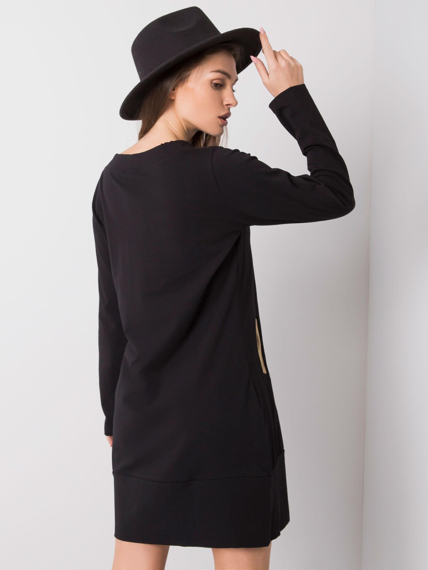 2016102788539-1-RELEVANCE-1