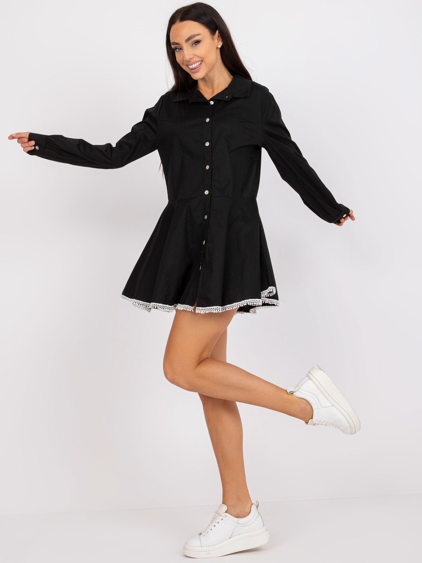 2016103175680-3-ITALY MODA-3