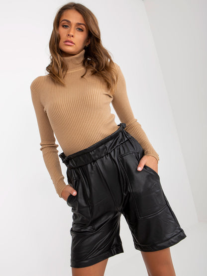 2016103311774-5-Vikki-5