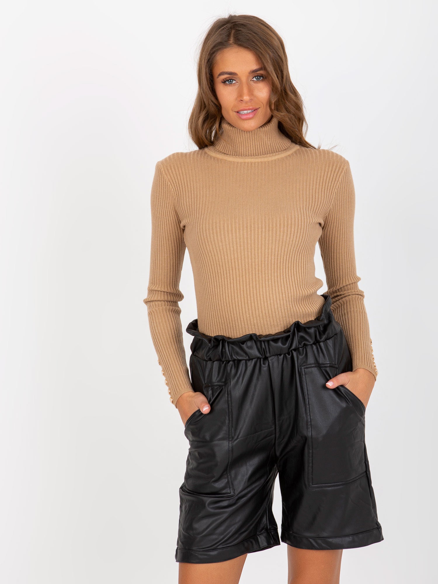 2016103311774-1-Vikki-1