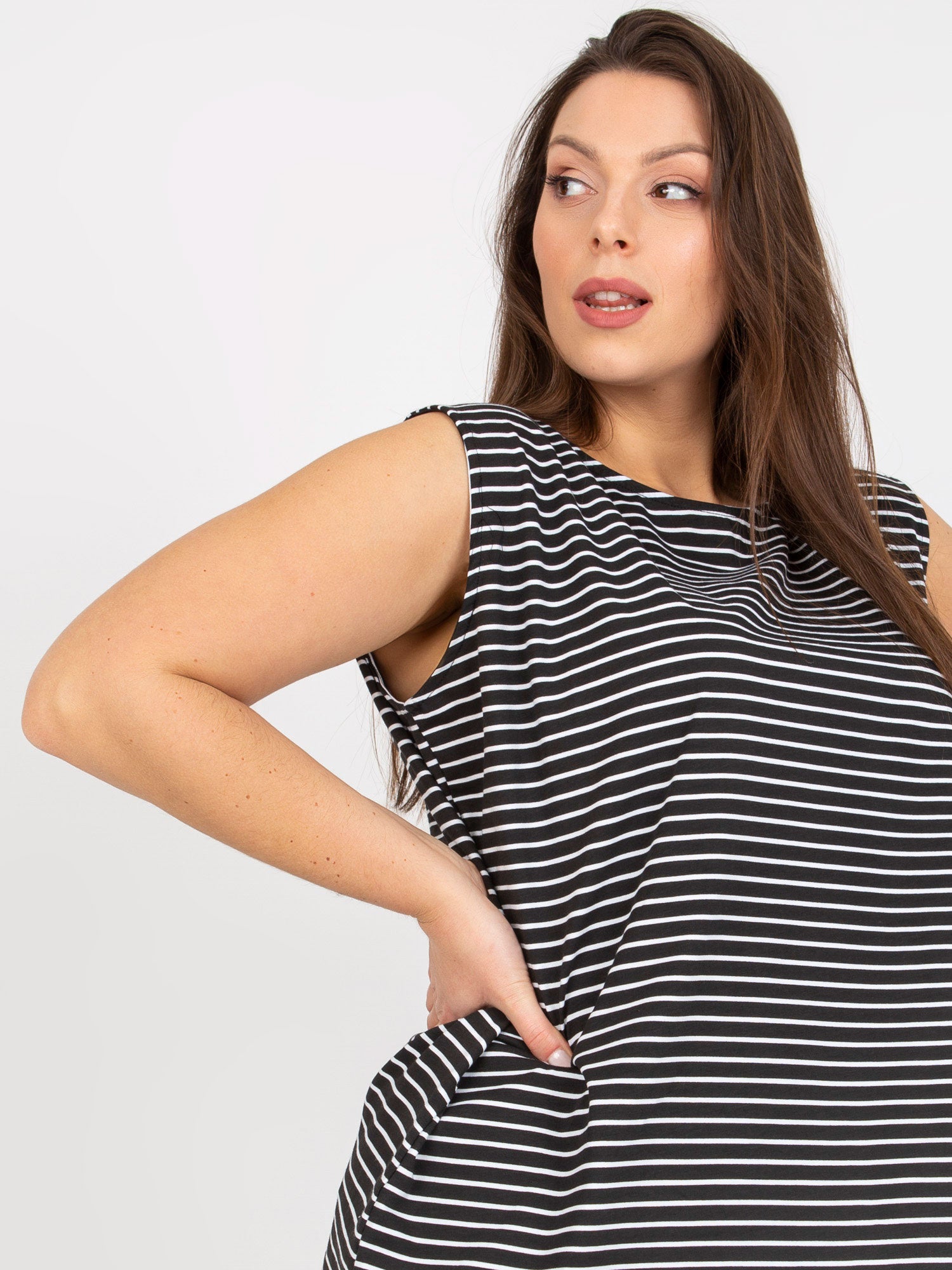 2016103233106-2-RELEVANCE-2