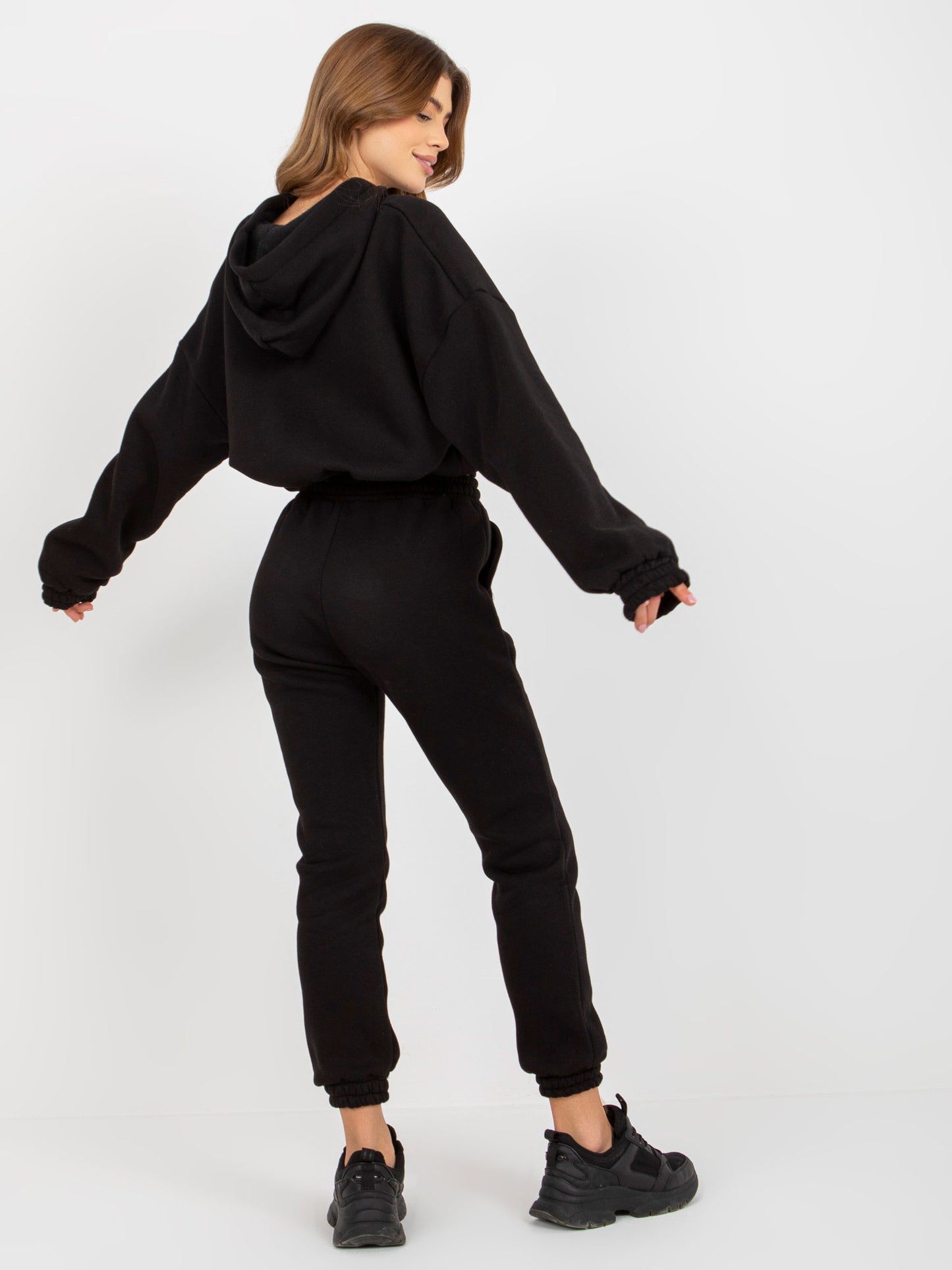 2016103343379-2-ex moda-2