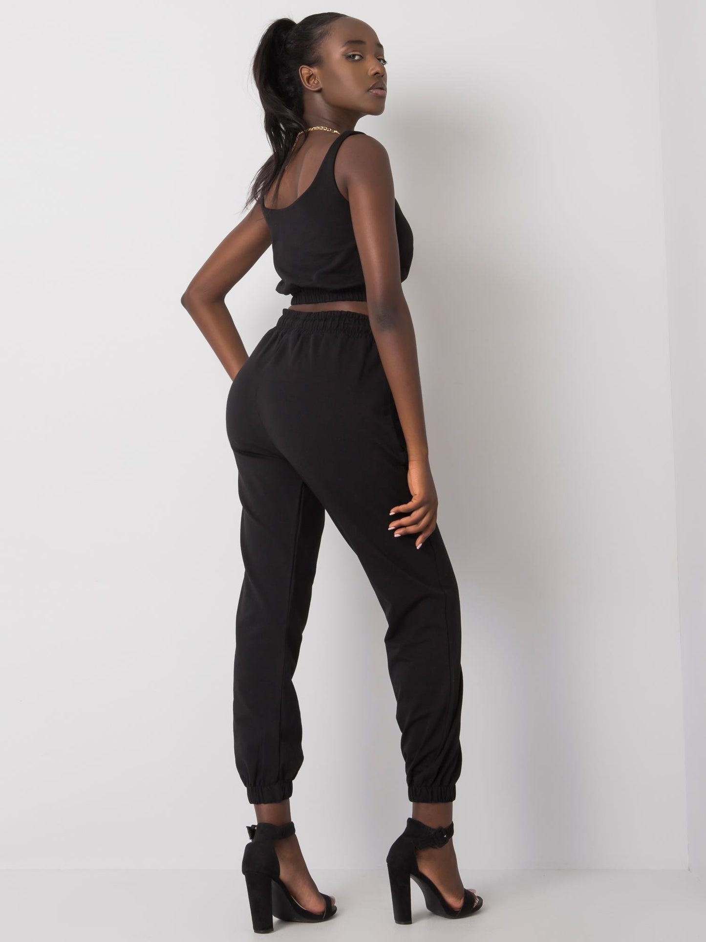 2016102981794-3-ex moda-3