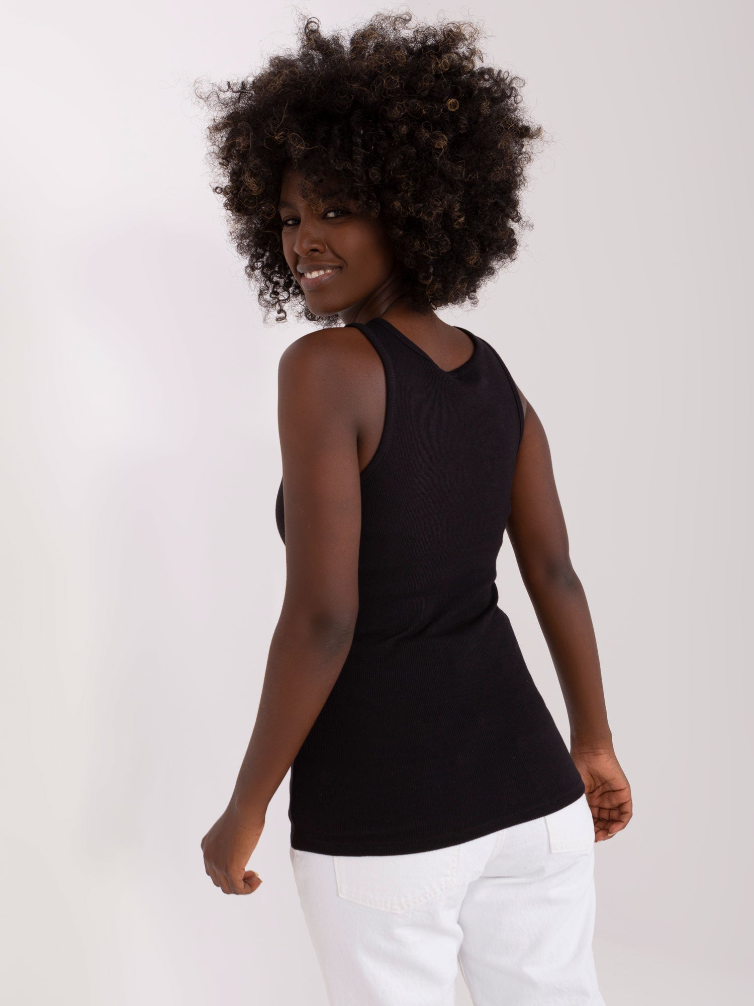 2016103425662-2-Och Bella-2