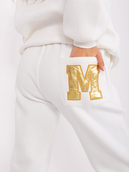 2016103454426-2-Your Red Lips-2