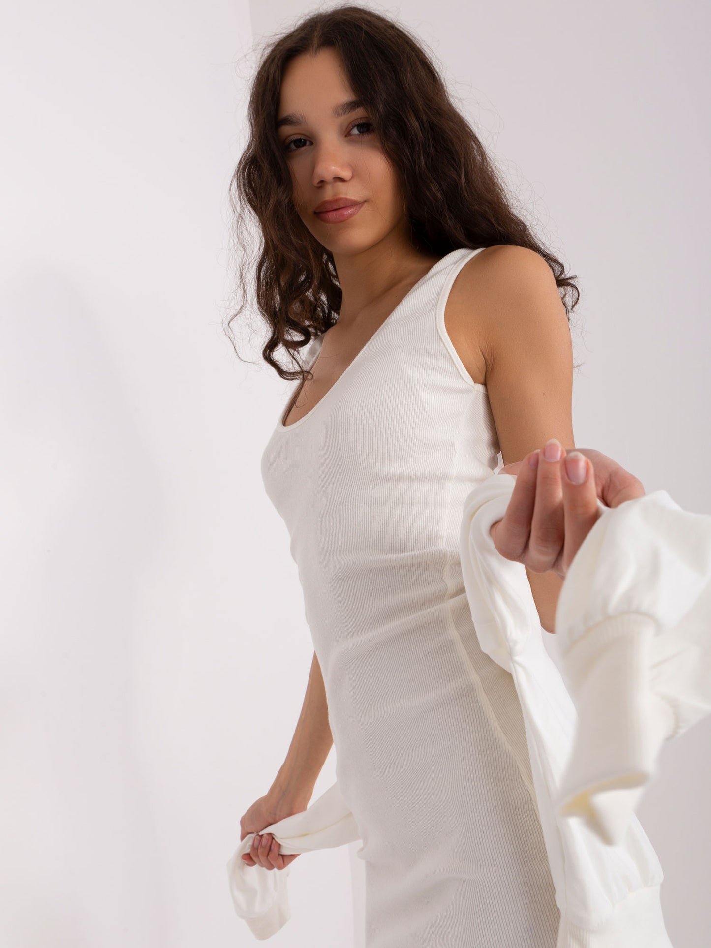 2016103481866-6-City Donna-6