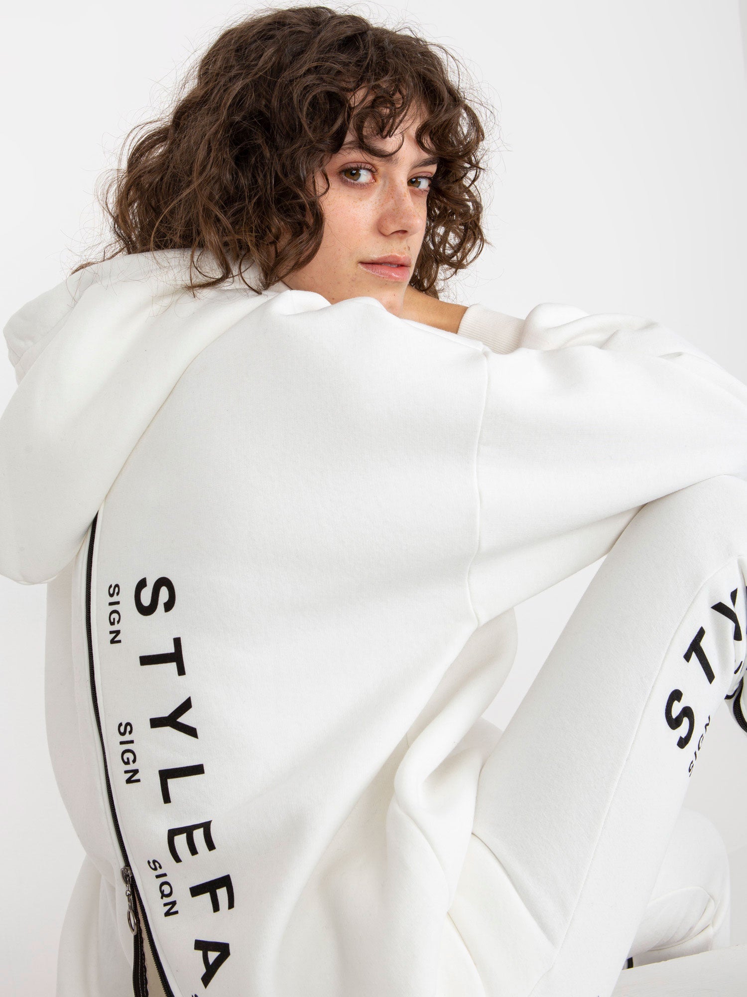 2016103346165-5-ex moda-5