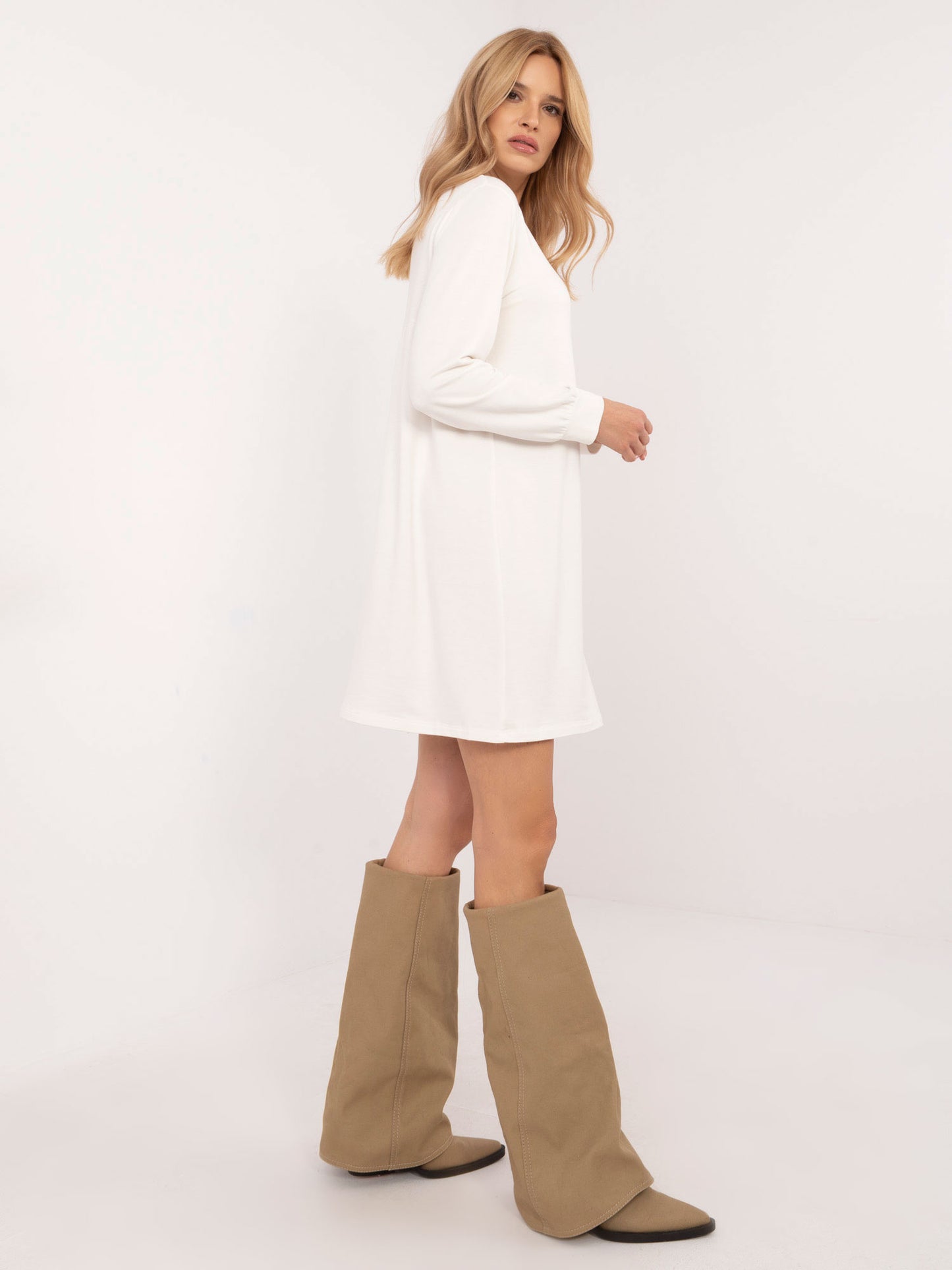 2016103577095-2-RELEVANCE-2