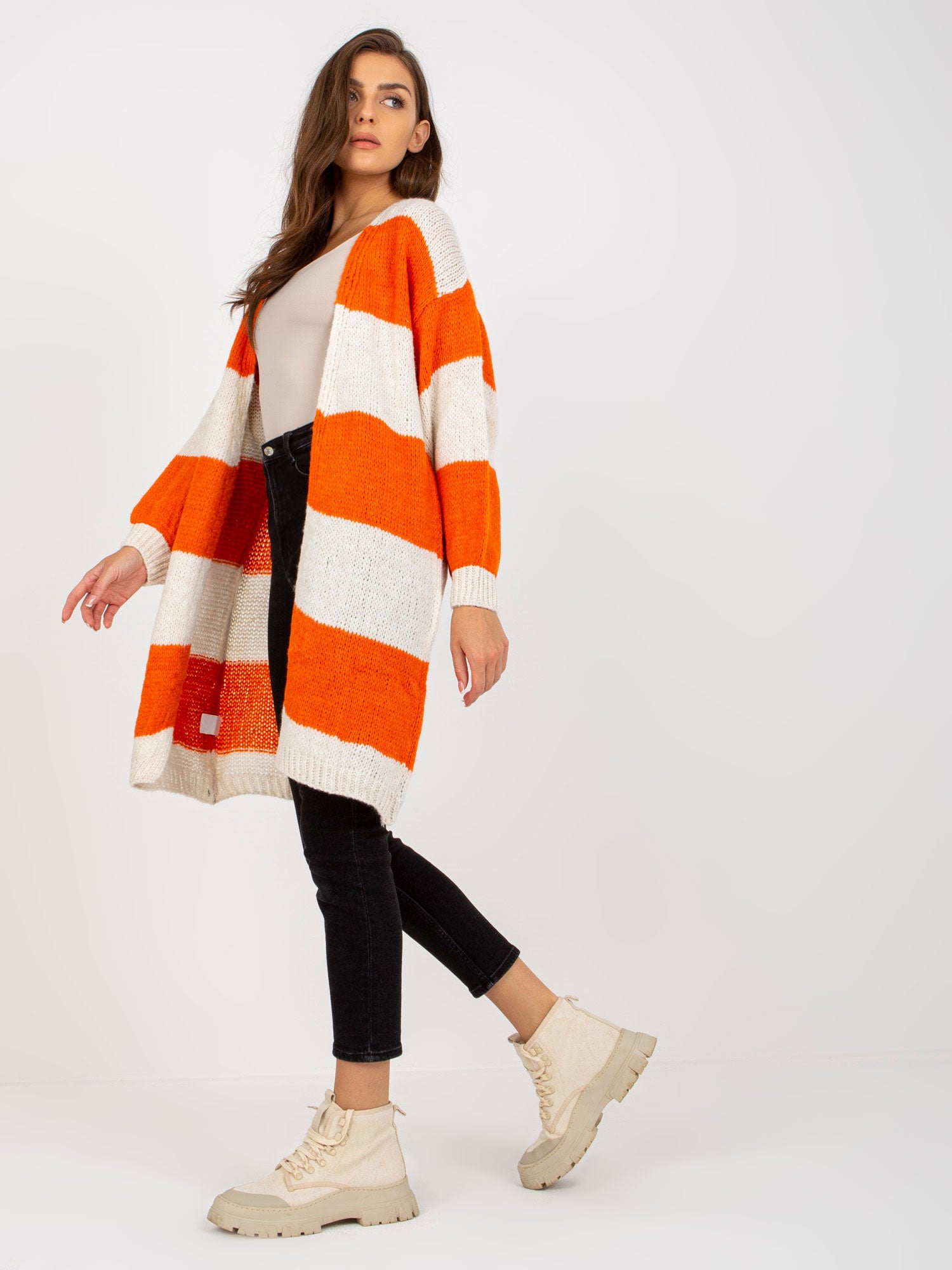 2016103279203-3-Och Bella-3