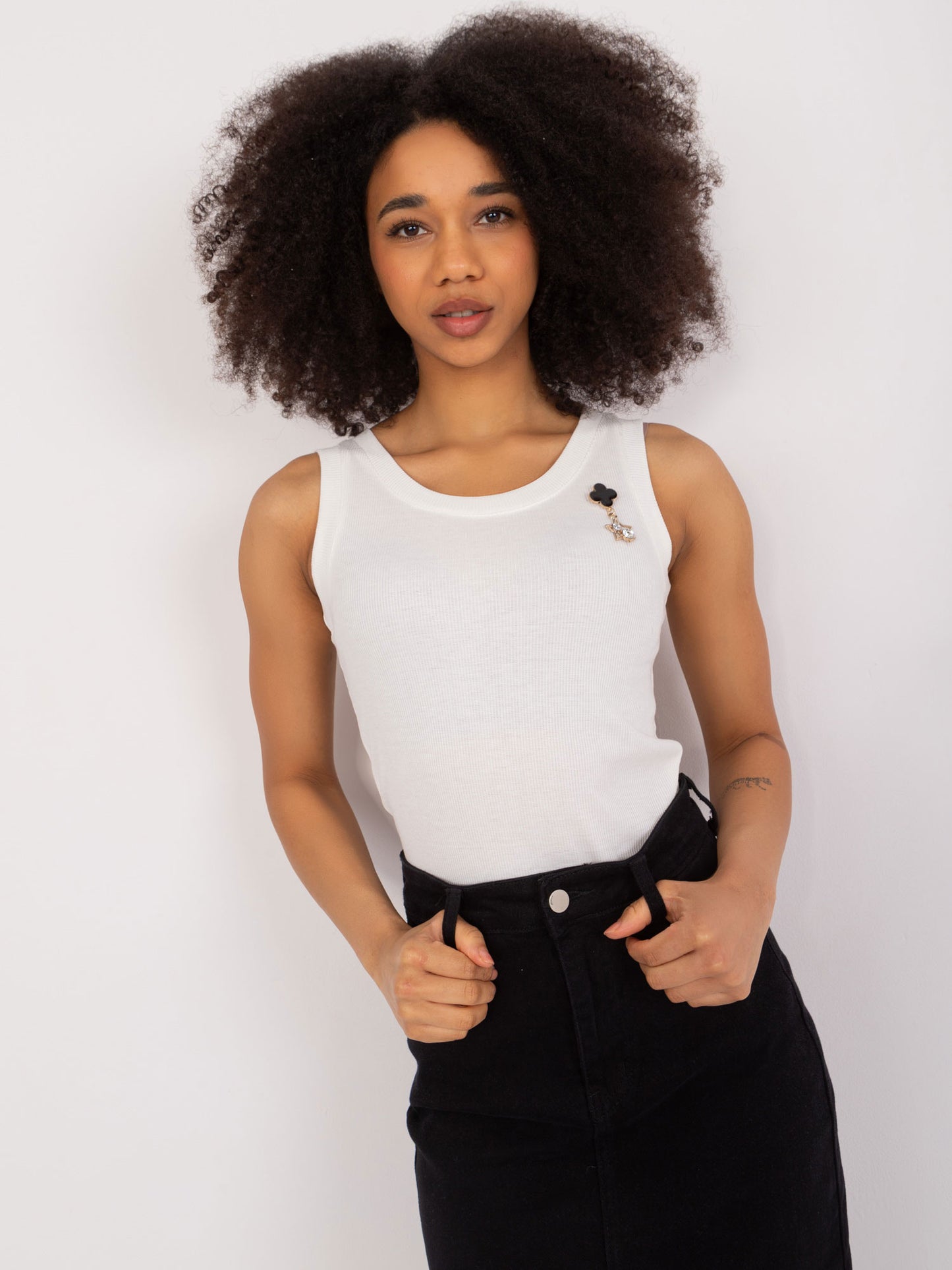 2016103530335-3-LAKERTA-3