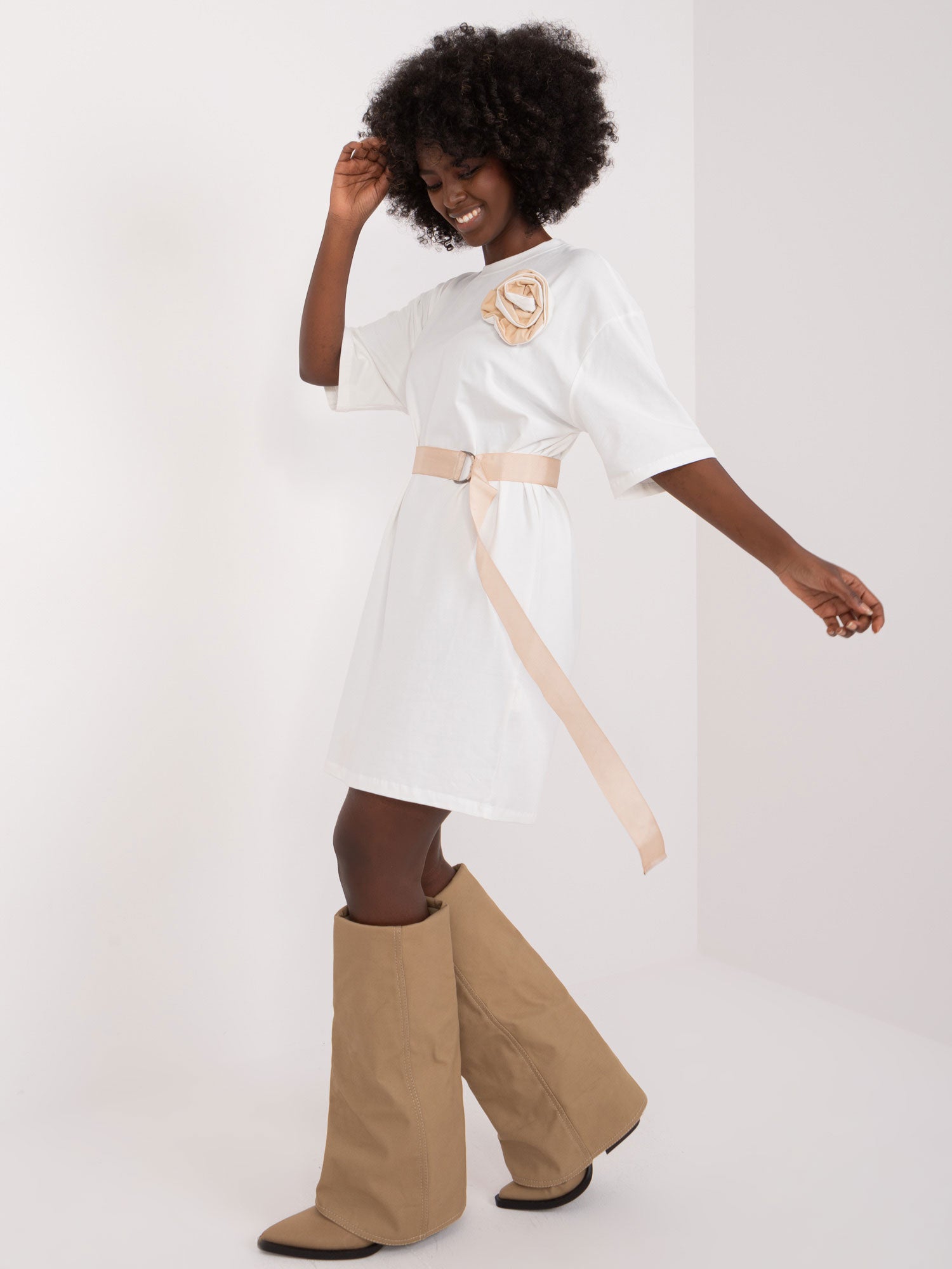 2016103512027-4-My Red Lips-4