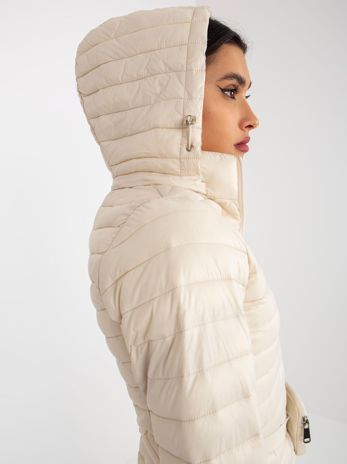 2016103344246-5-Honey Winter-5