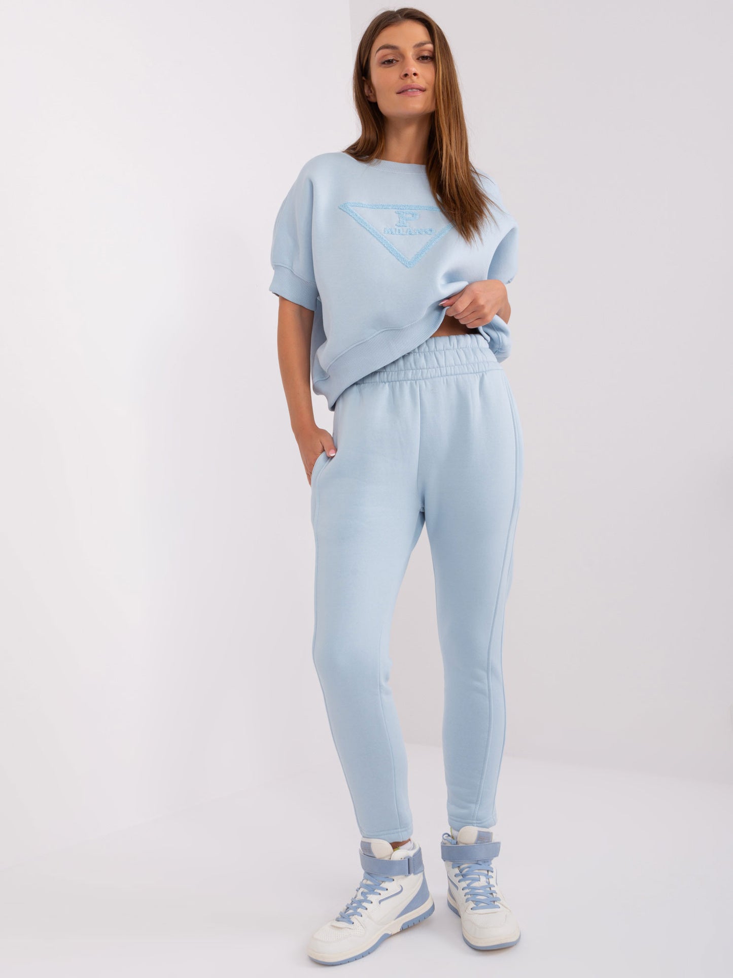 2016103561728-4-Wow Donna-4