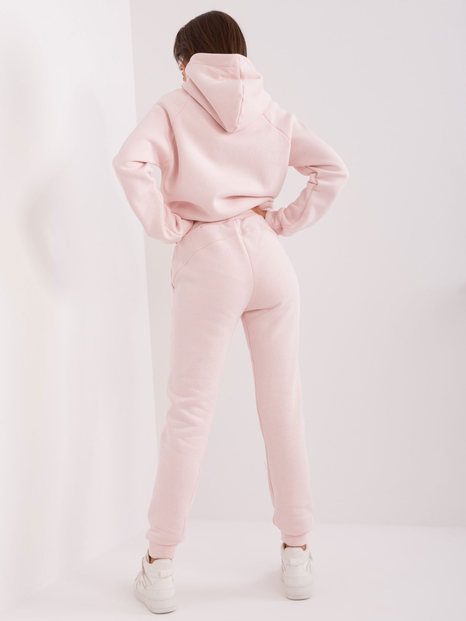 2016103454402-3-Wow Donna-3