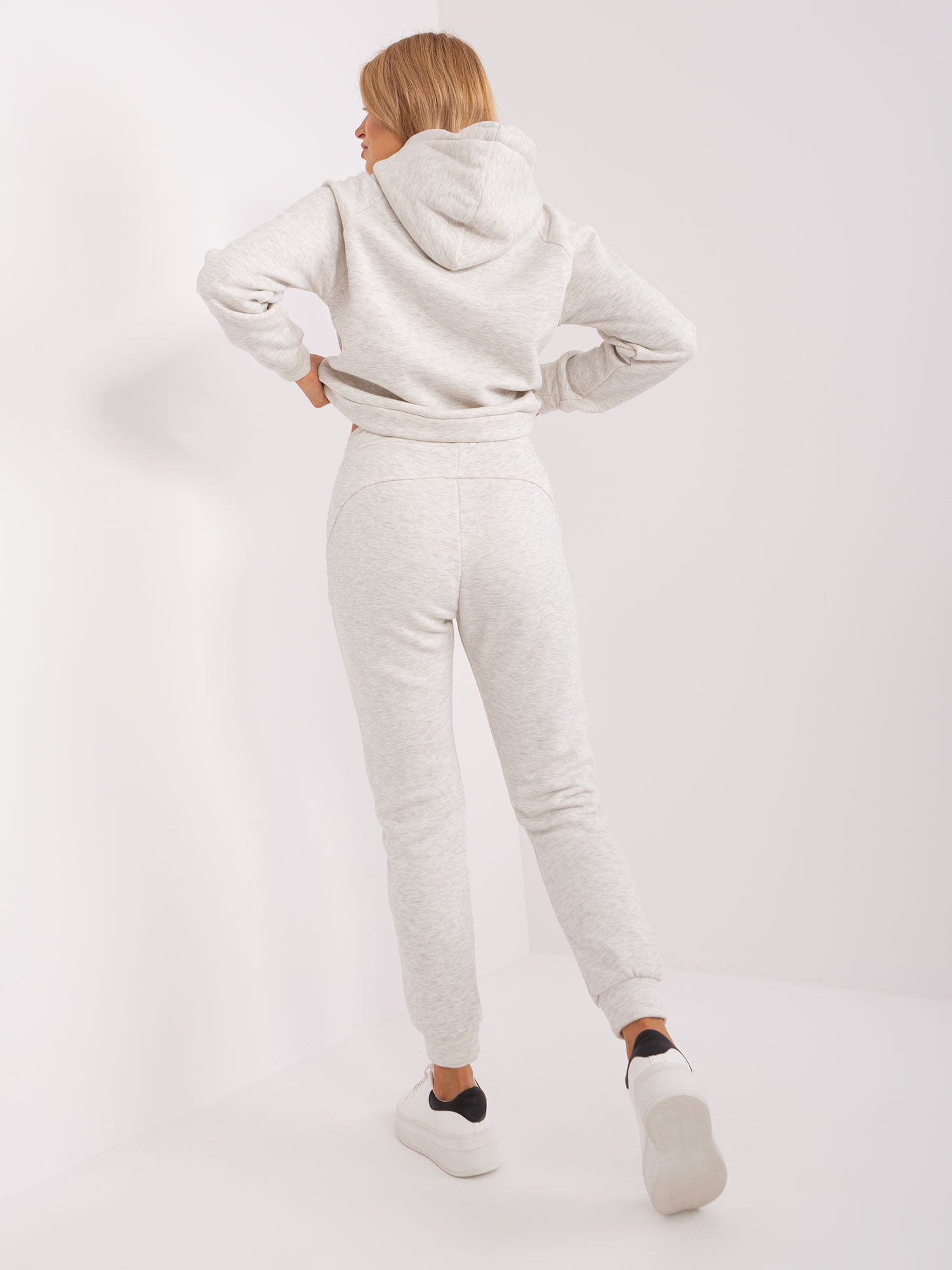 2016103454396-5-Wow Donna-5