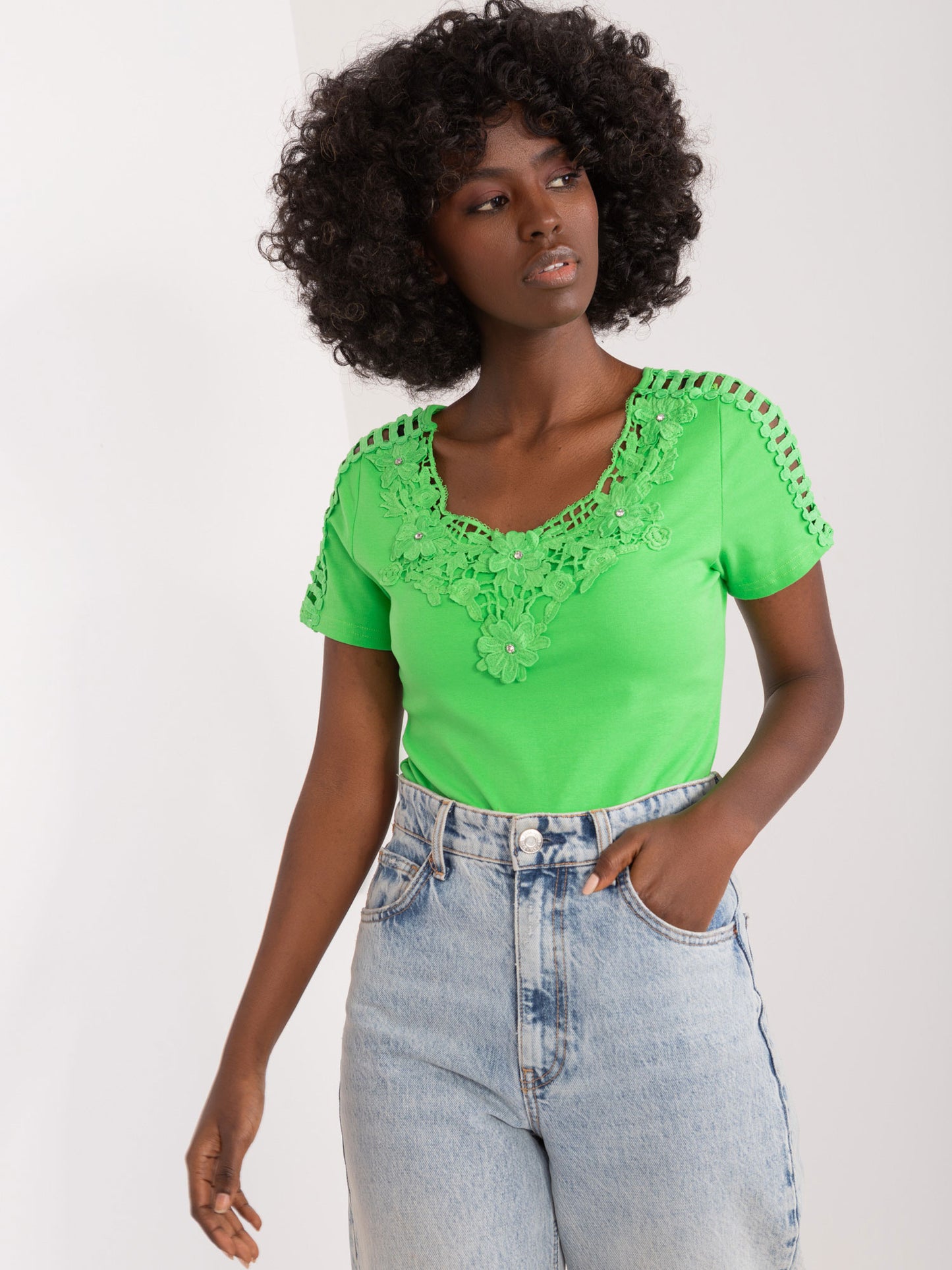 2016103506446-4-Ambitionfly-4