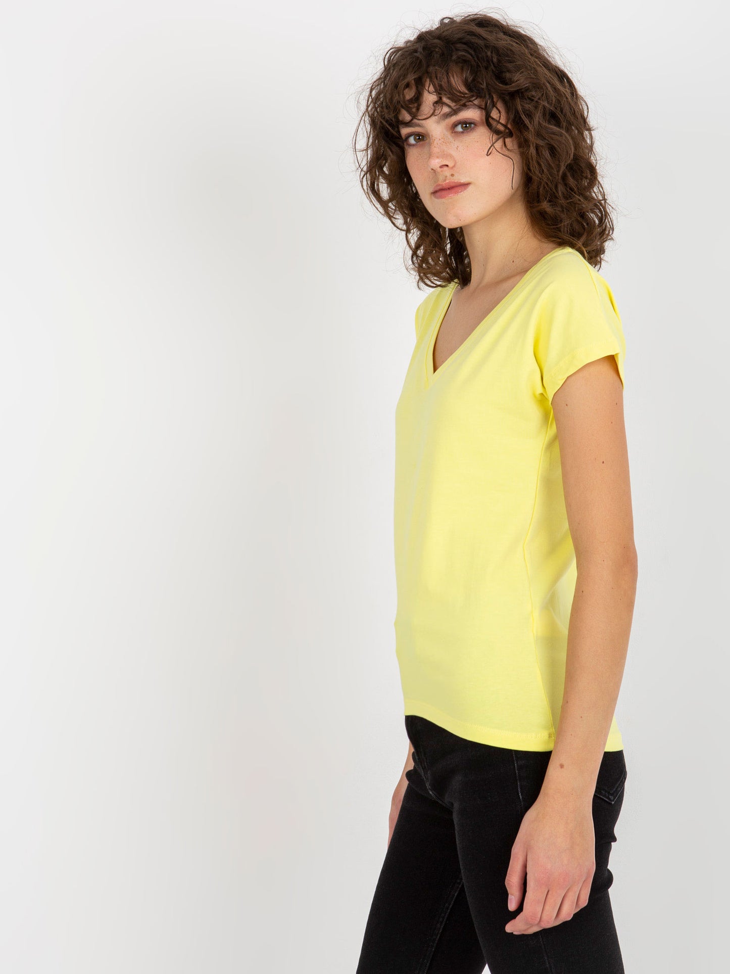 2016103324583-3-Vikki-3