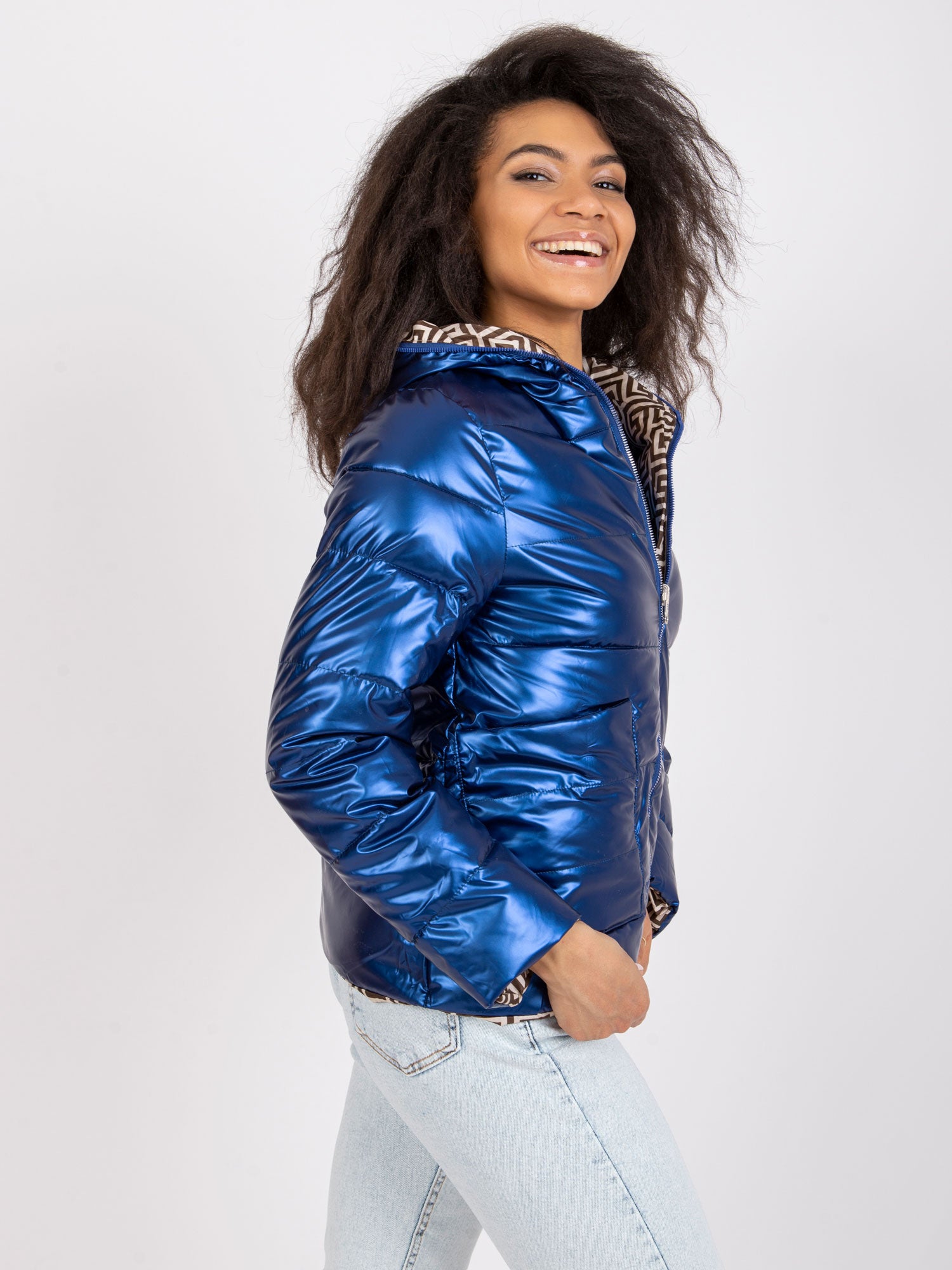 2016103143795-7-YUPS-7